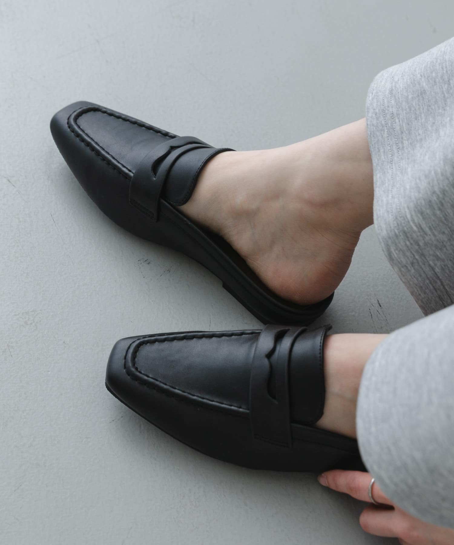 スクエアトゥローファーミュール BLACK S