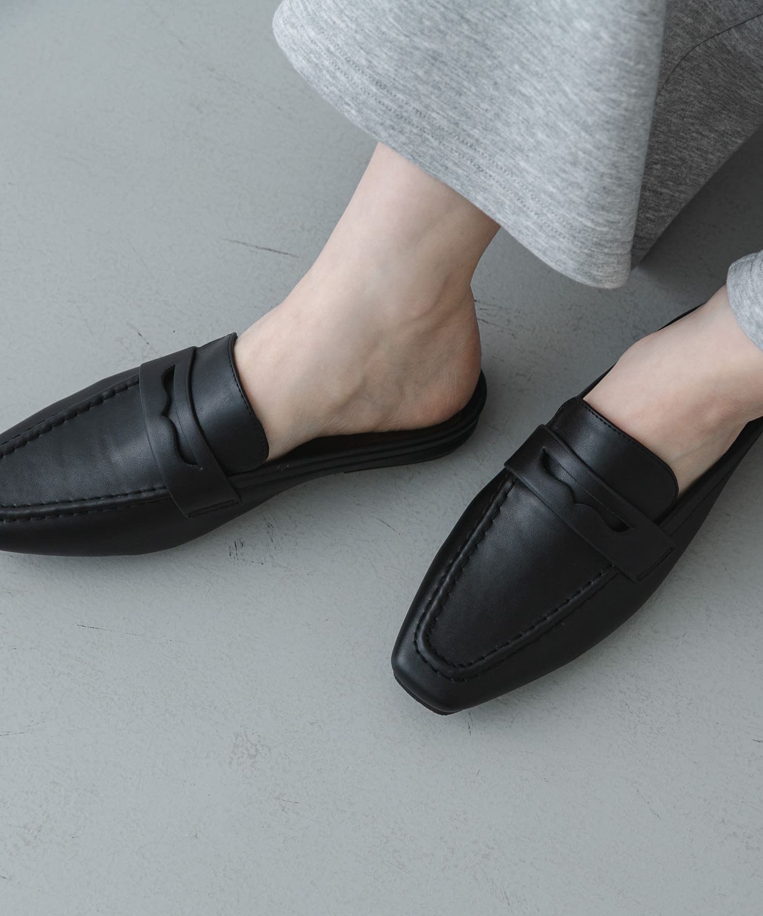 スクエアトゥローファーミュール BLACK S