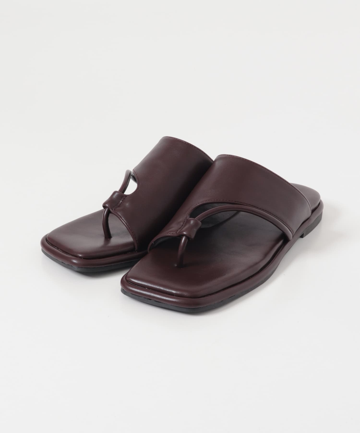スクエアトゥトングサンダル BROWN S