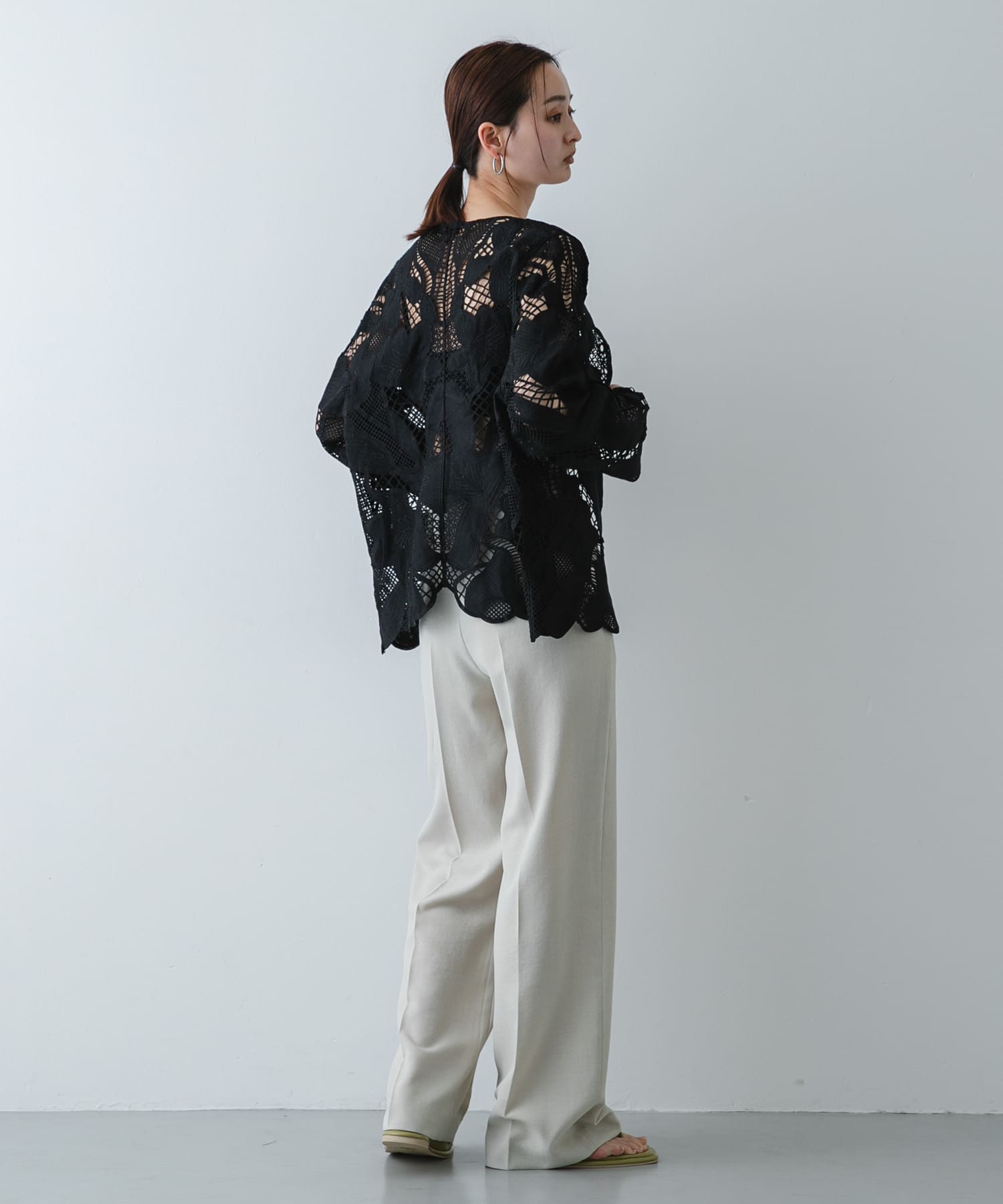 スクエアトゥトングサンダル Y.BEIGE S