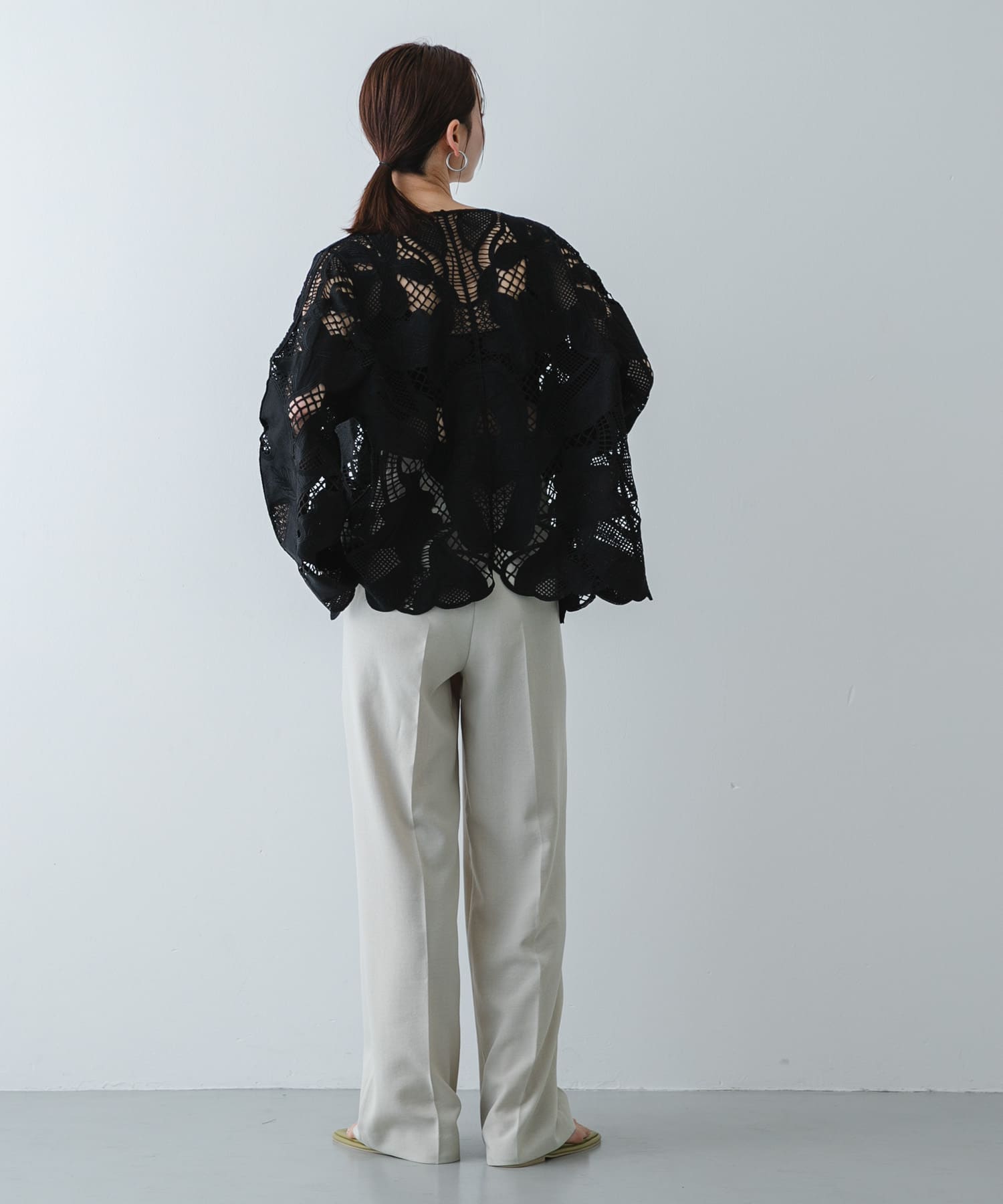 スクエアトゥトングサンダル Y.BEIGE S