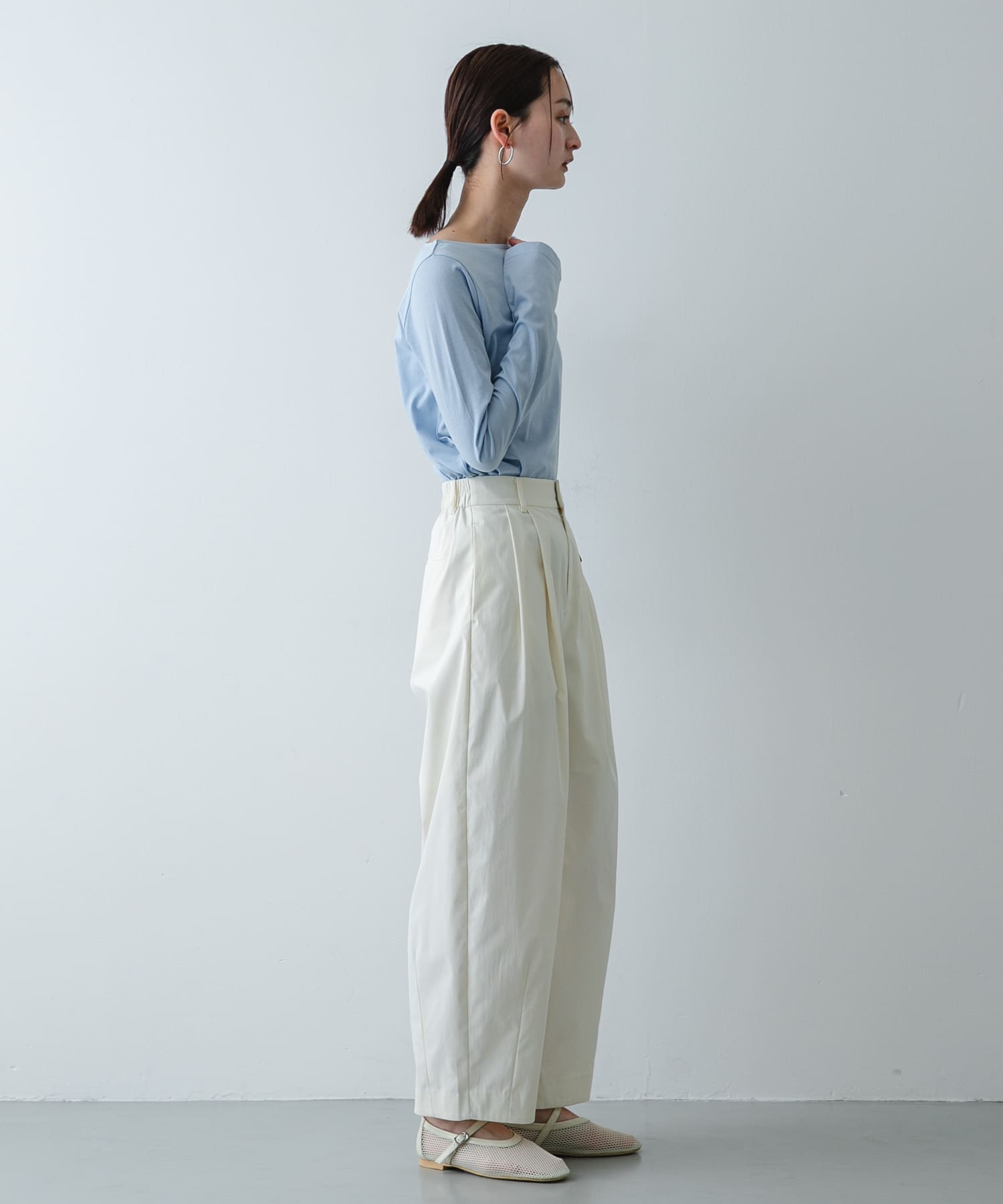 『軽量』メッシュフラットシューズ IVORY M