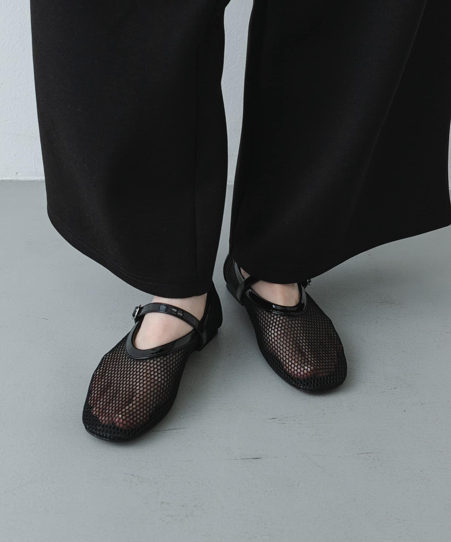 『軽量』メッシュフラットシューズ BLACK S