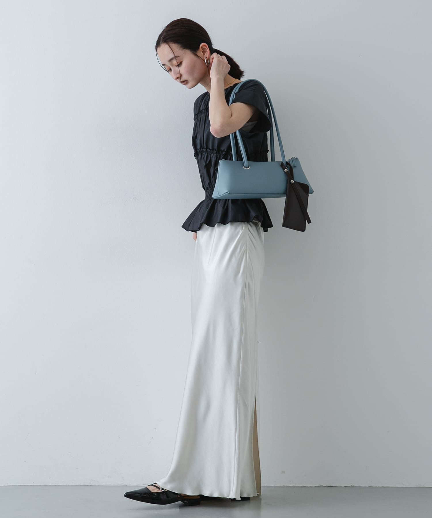 マルチケースツキワイドショルダーバッグ L.BLU×BRN One