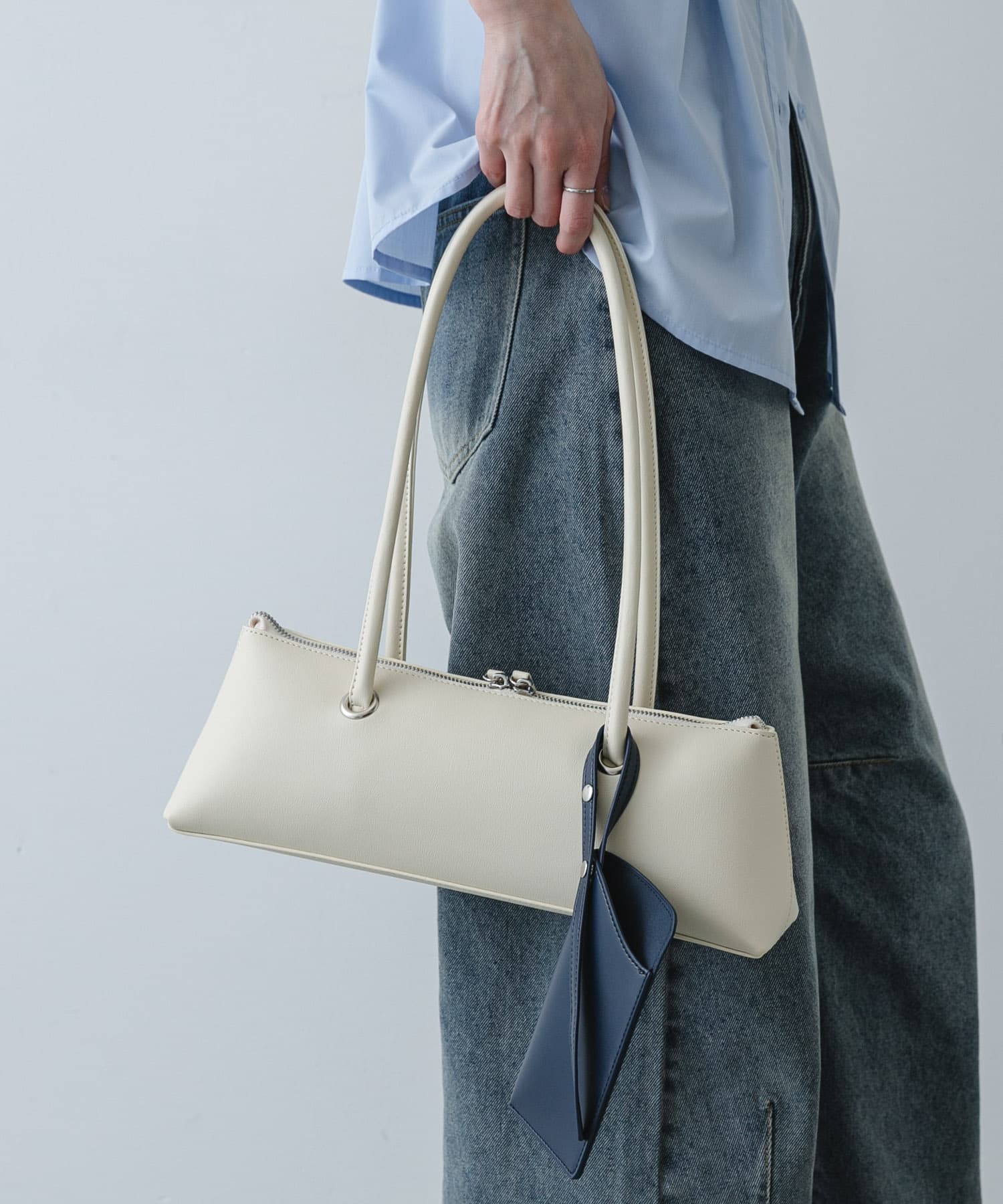 マルチケースツキワイドショルダーバッグ