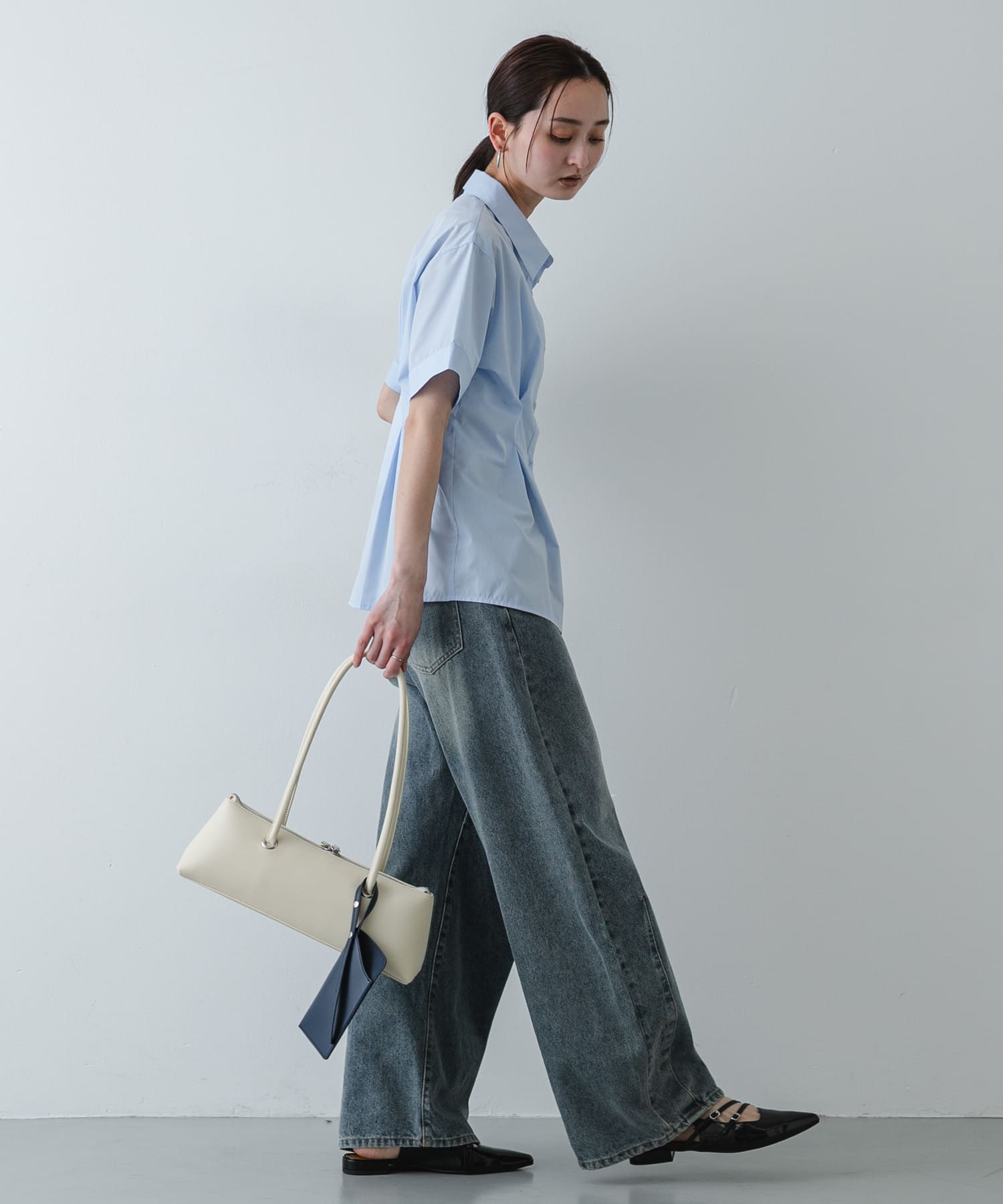 マルチケースツキワイドショルダーバッグ IVO×NVY One