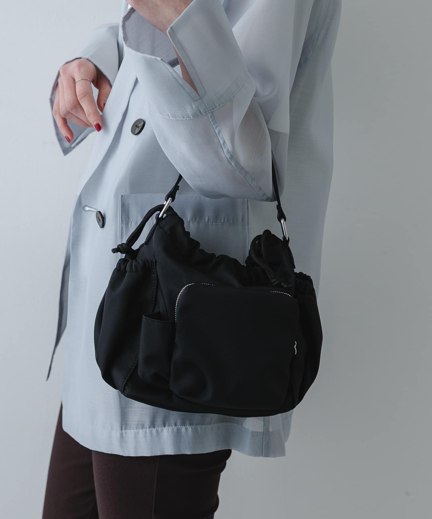 『撥水』ポケットデザインナイロンバッグ