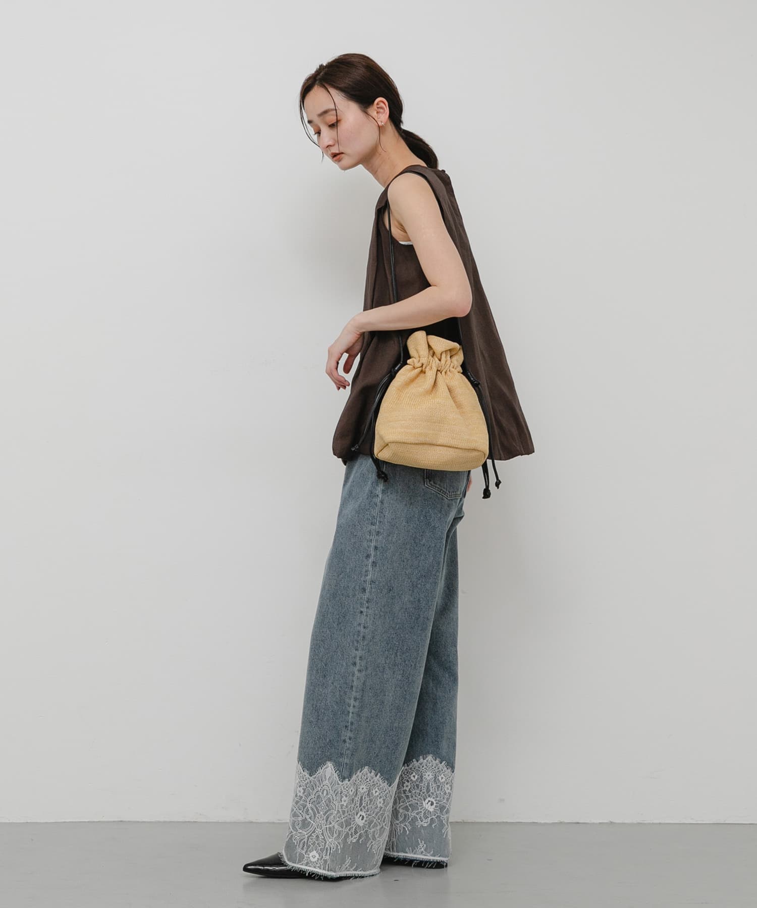 Y.BEIGE