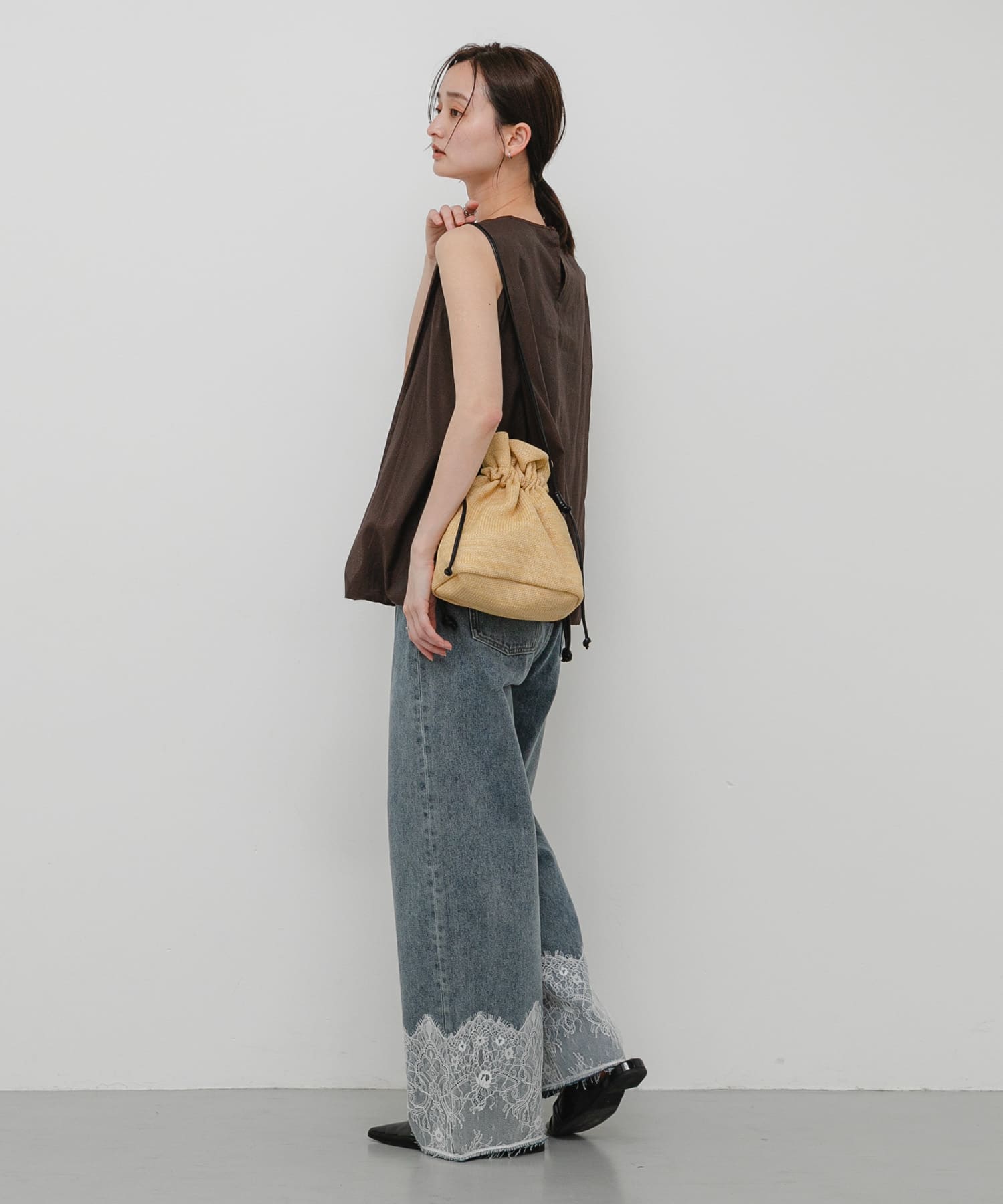 Y.BEIGE