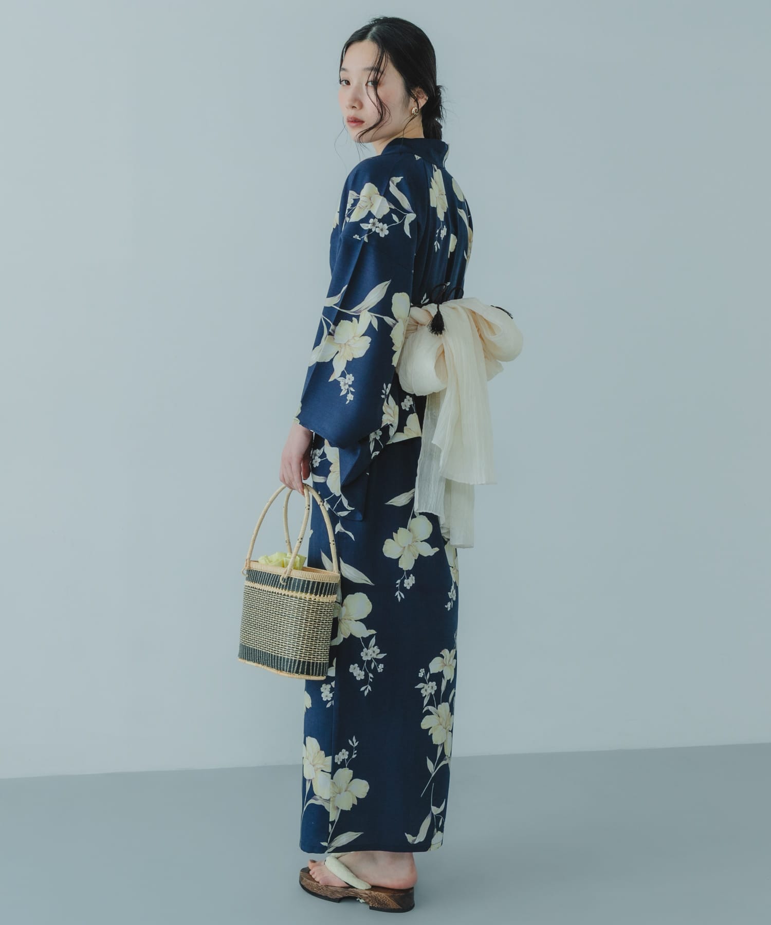 『WEB/一部店舗限定』ラウンドバンブーカゴバッグ NAVY One