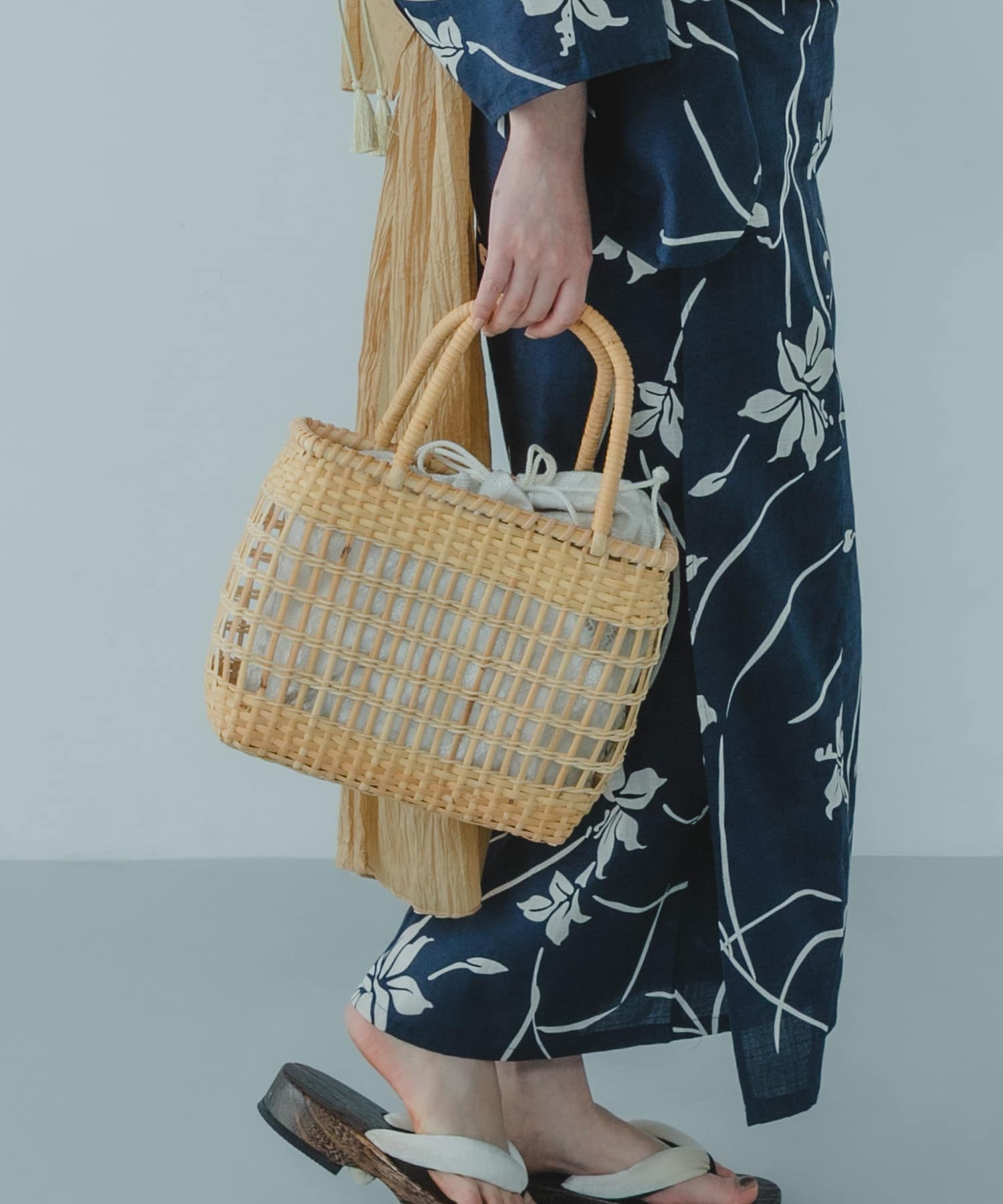 『WEB/一部店舗限定』ストローカゴバッグ