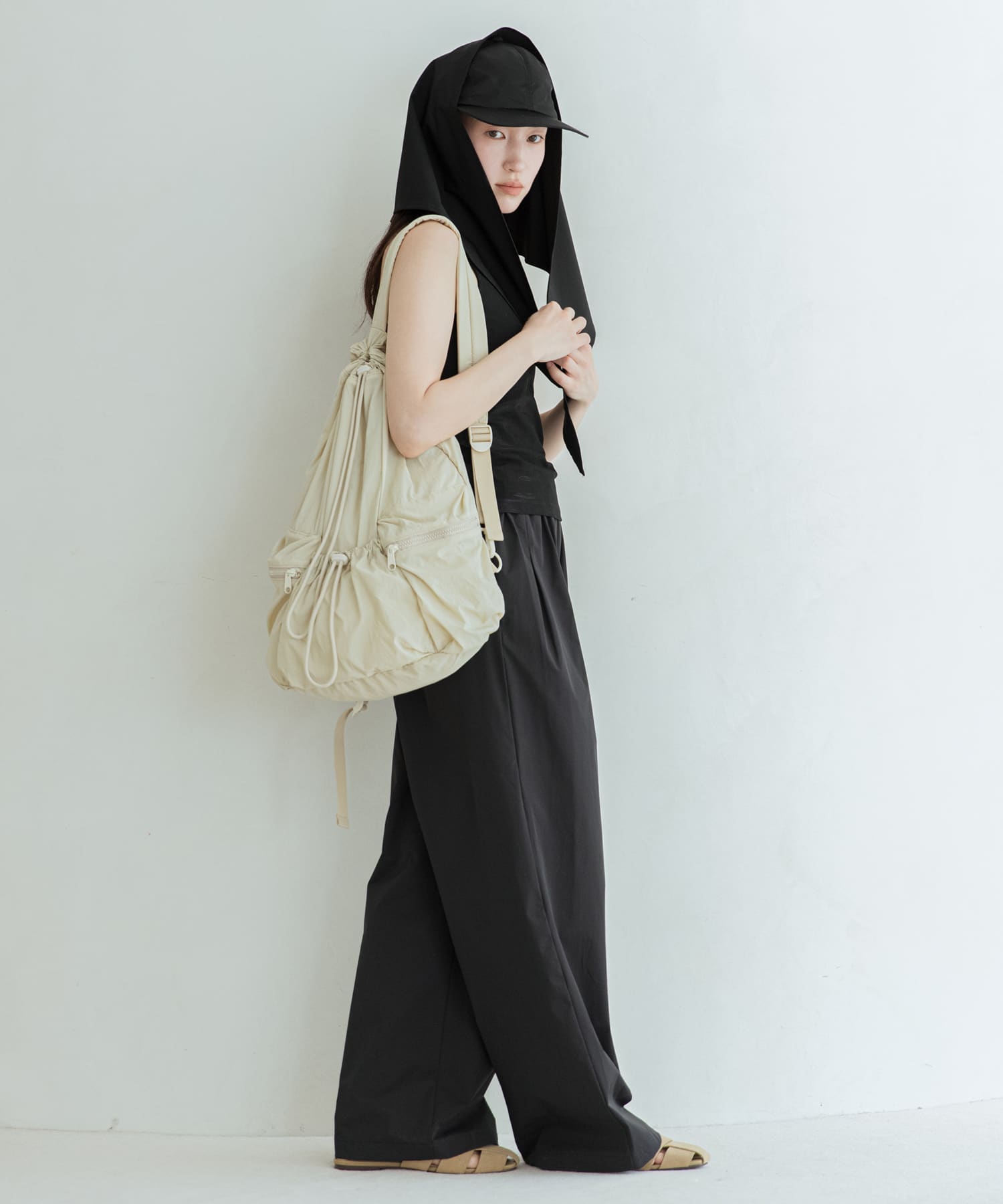 撥水シシュウスカーフ BLACK One