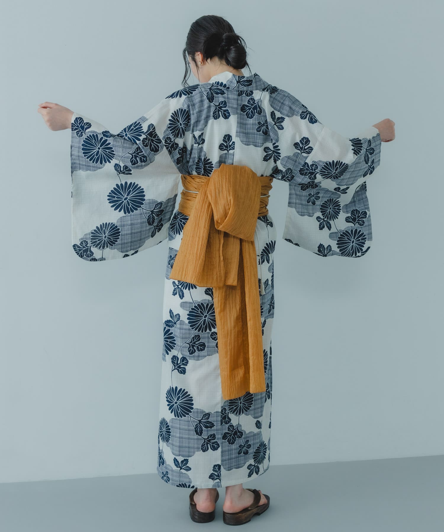 身長 : 168cm サイズ : one