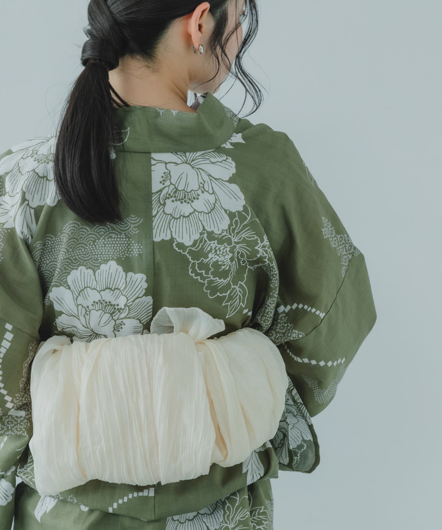 身長 : 168cm サイズ : one
