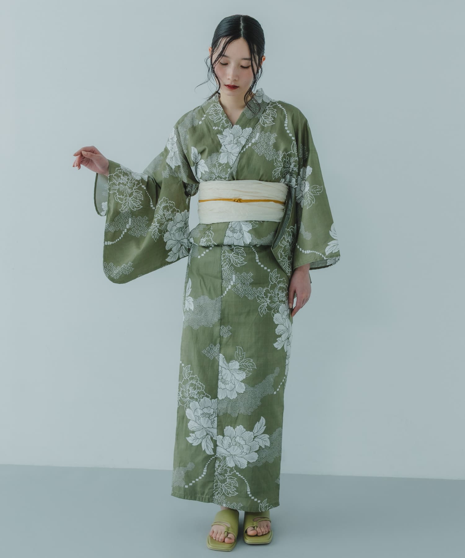 身長 : 168cm サイズ : one