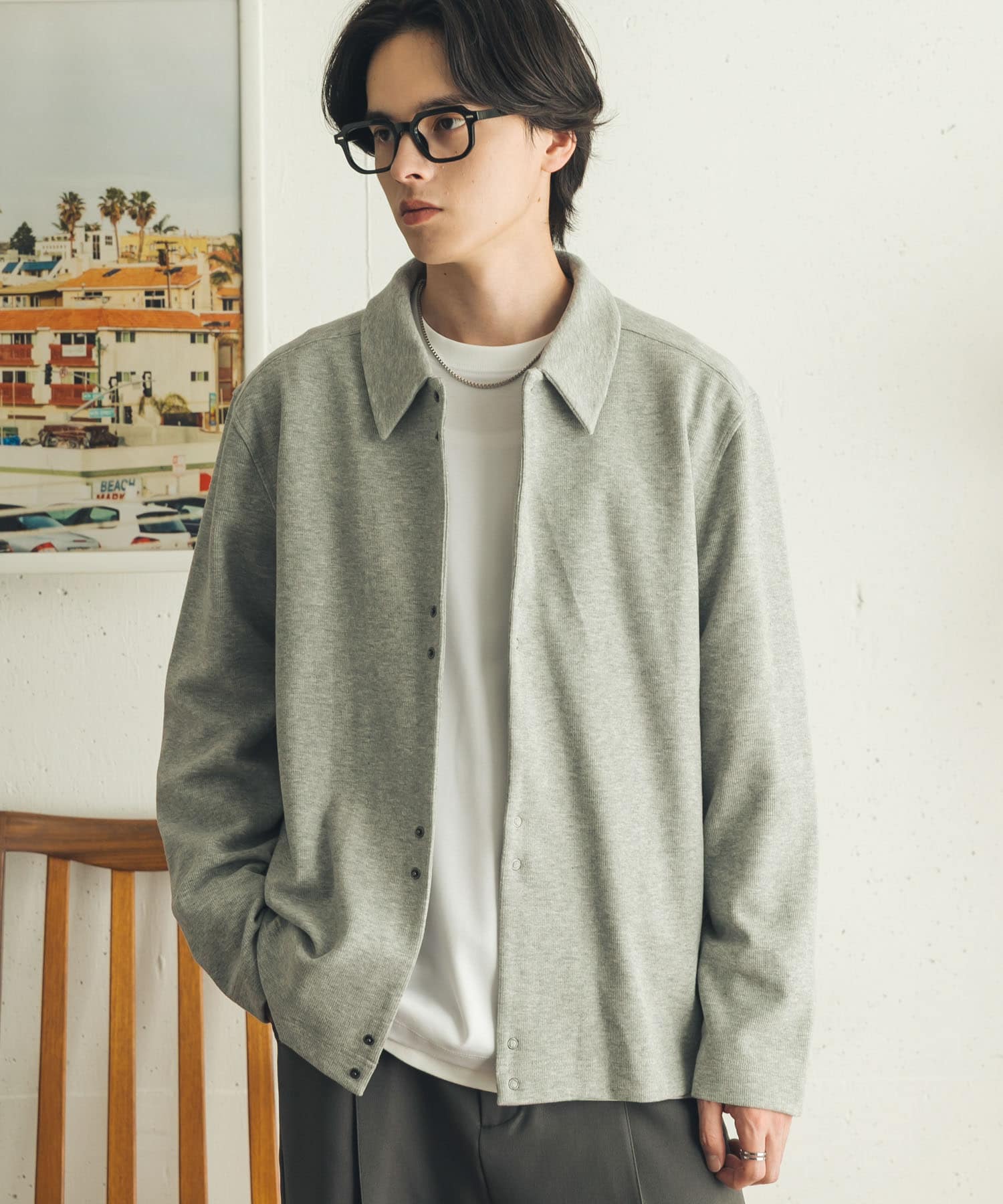 GRAY