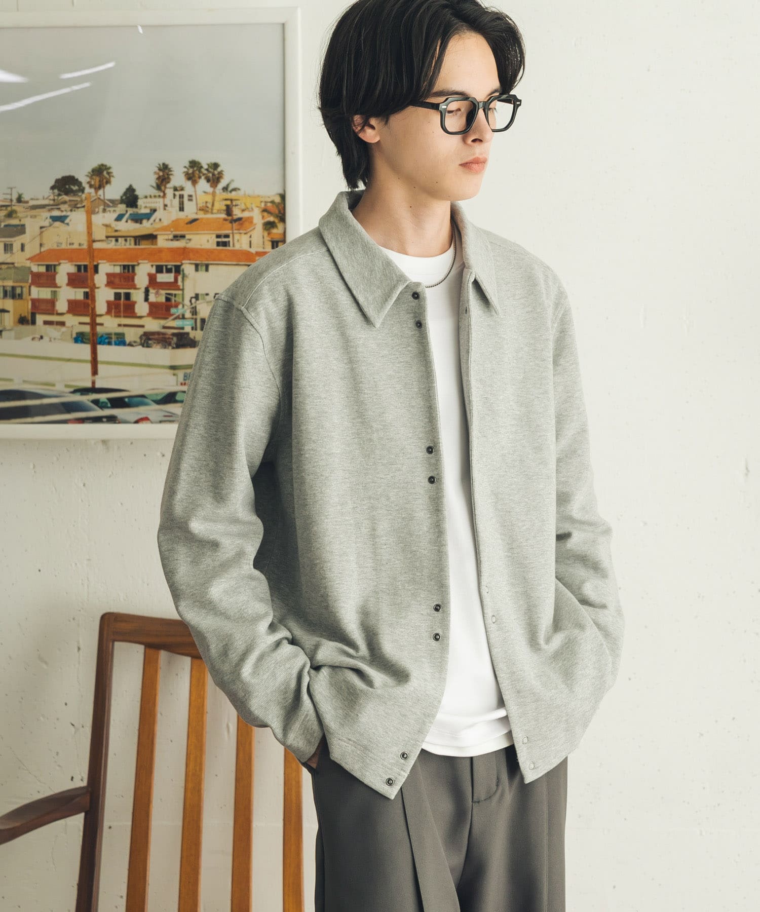 GRAY