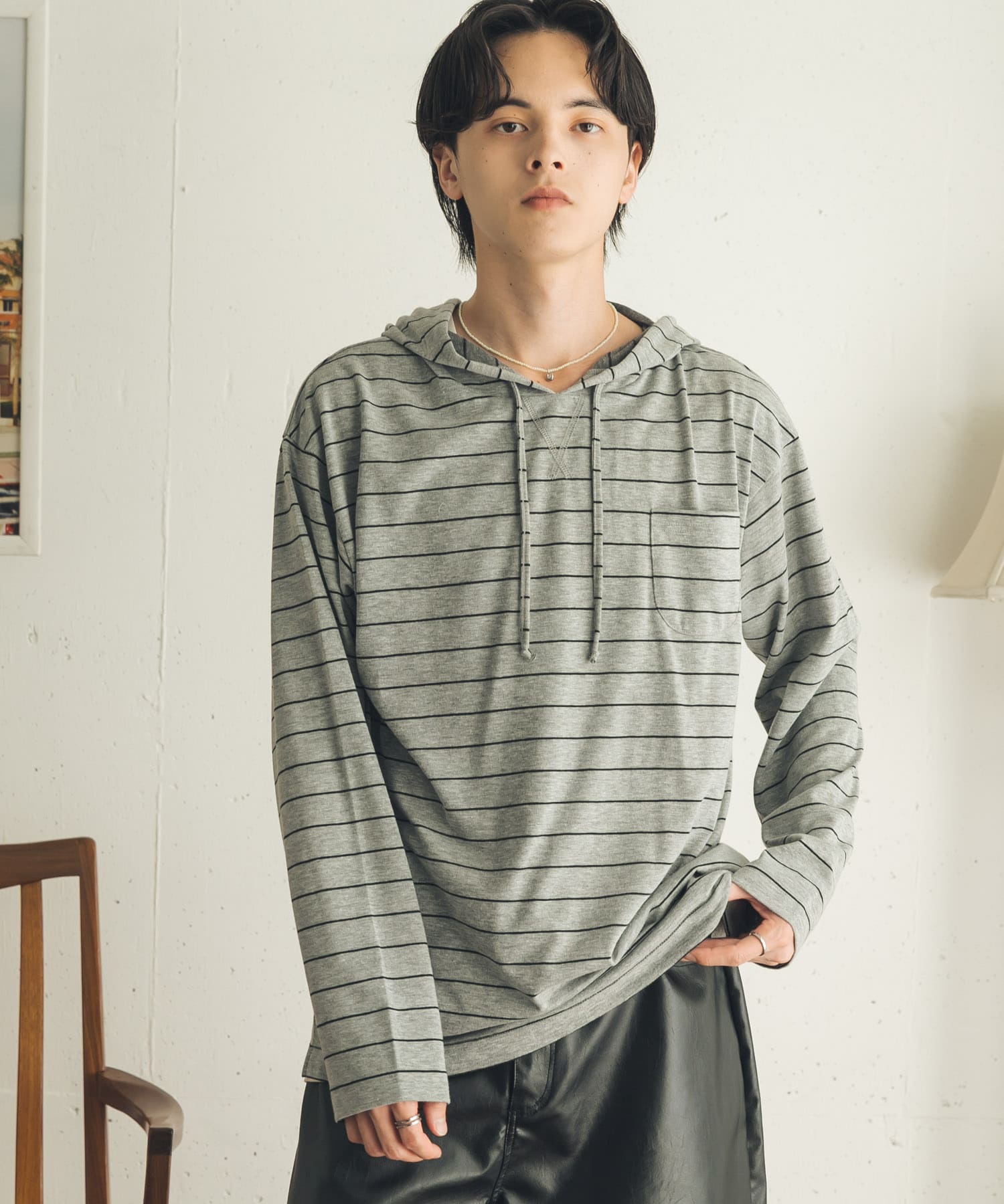 GRAY