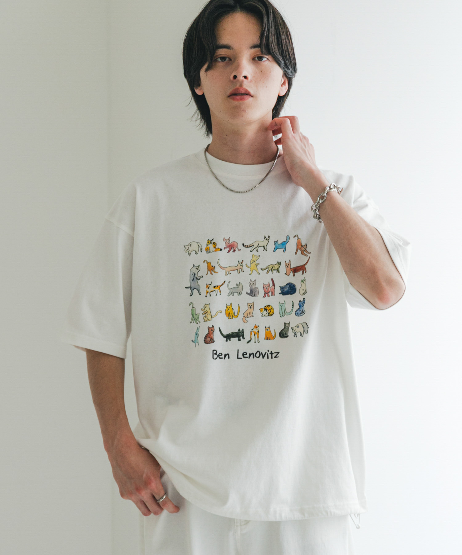 WHT×CAT'S