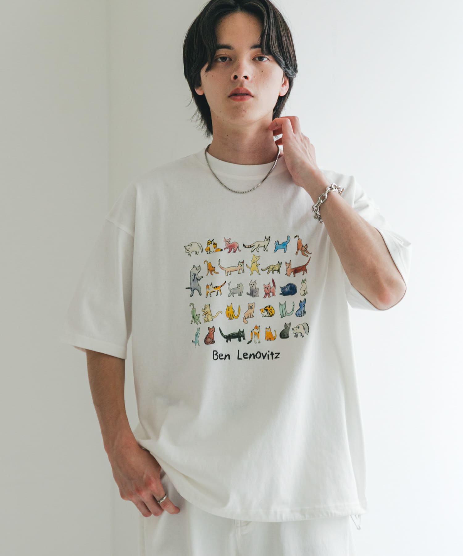 WHT×CAT'S