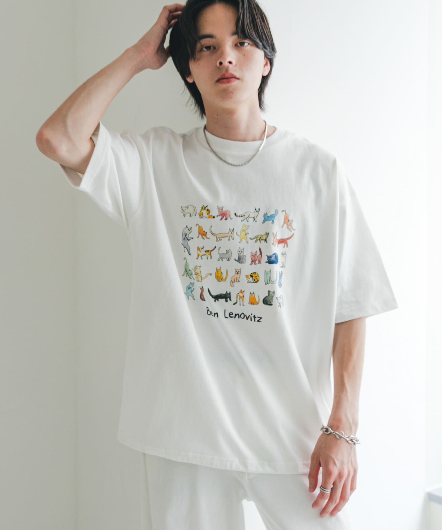 WHT×CAT'S