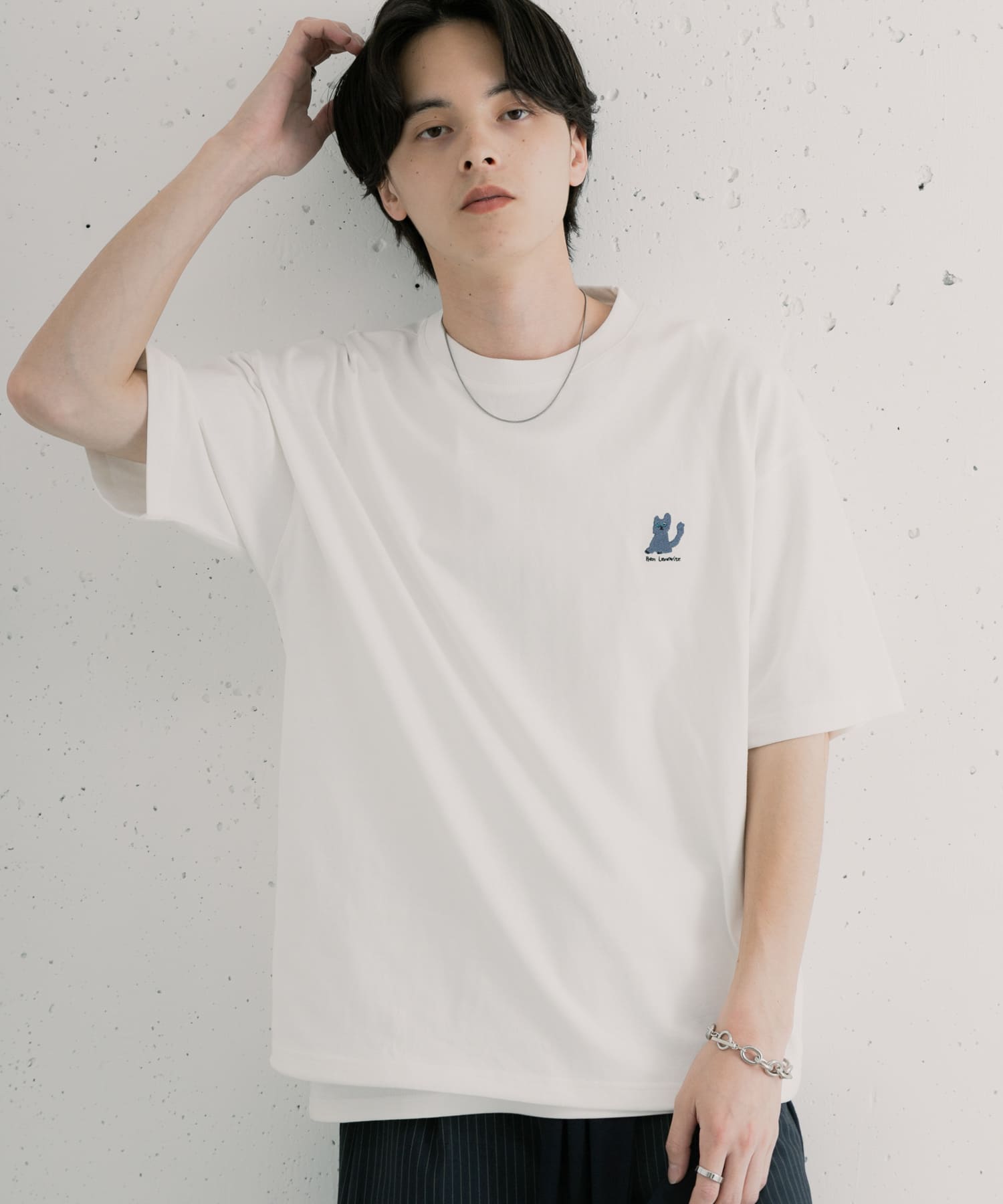 WHT×CAT