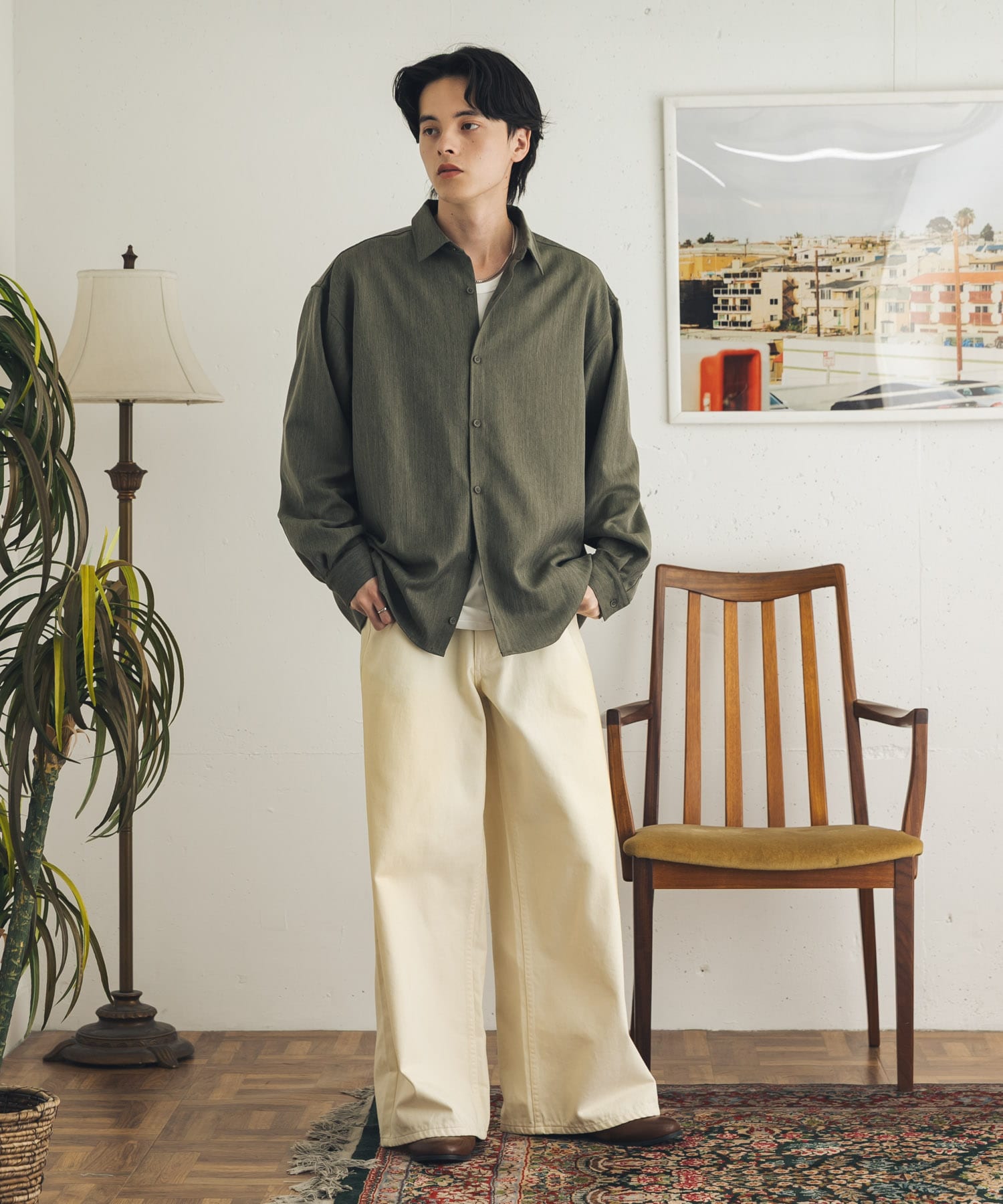 KHAKI