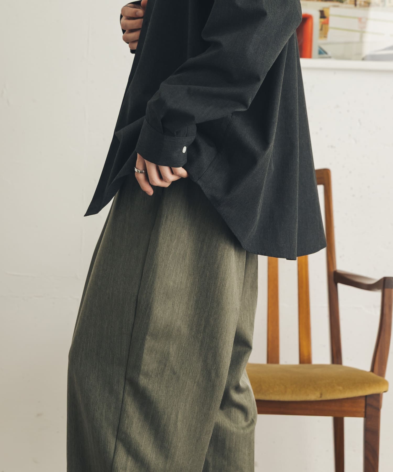 KHAKI
