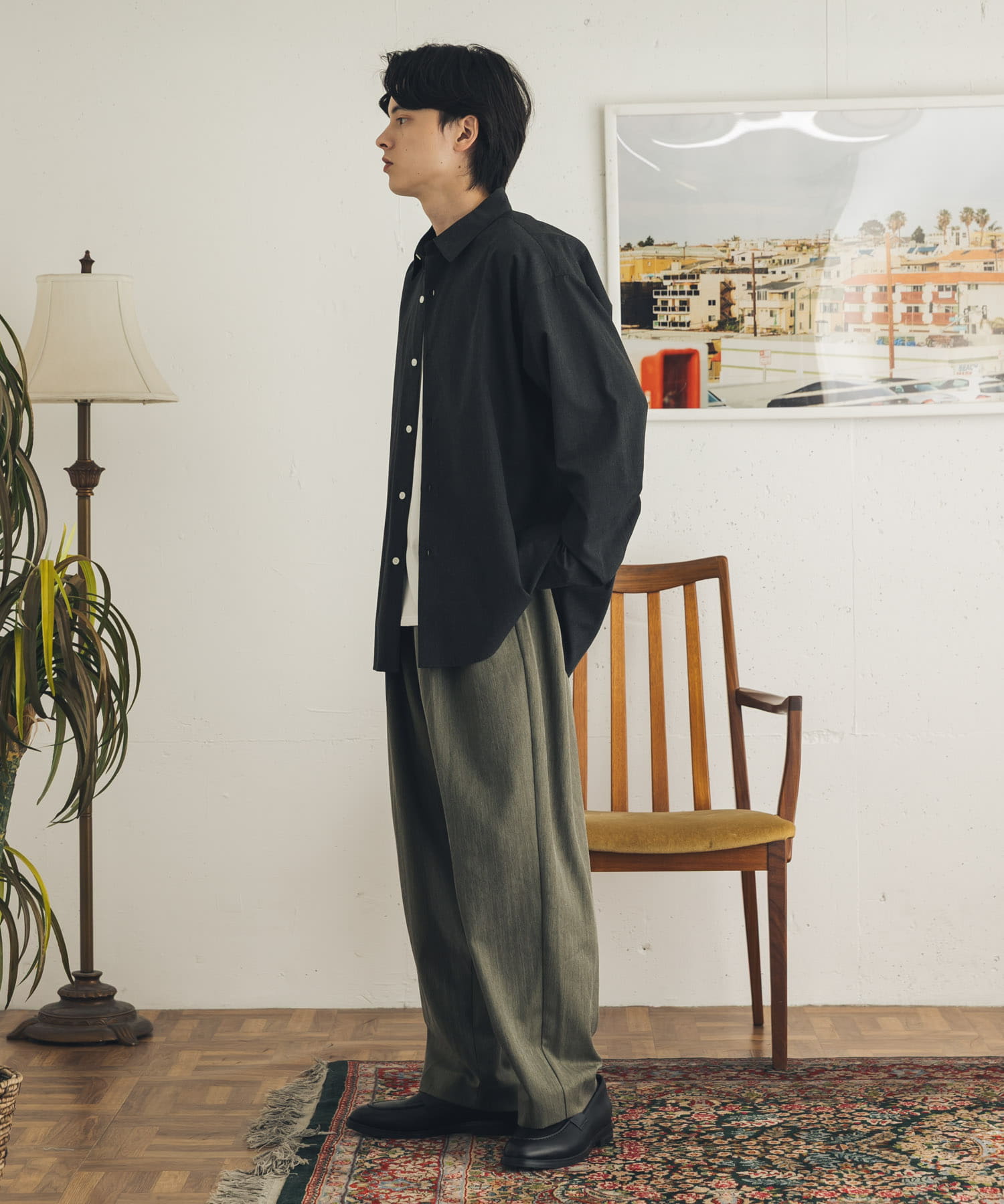 KHAKI