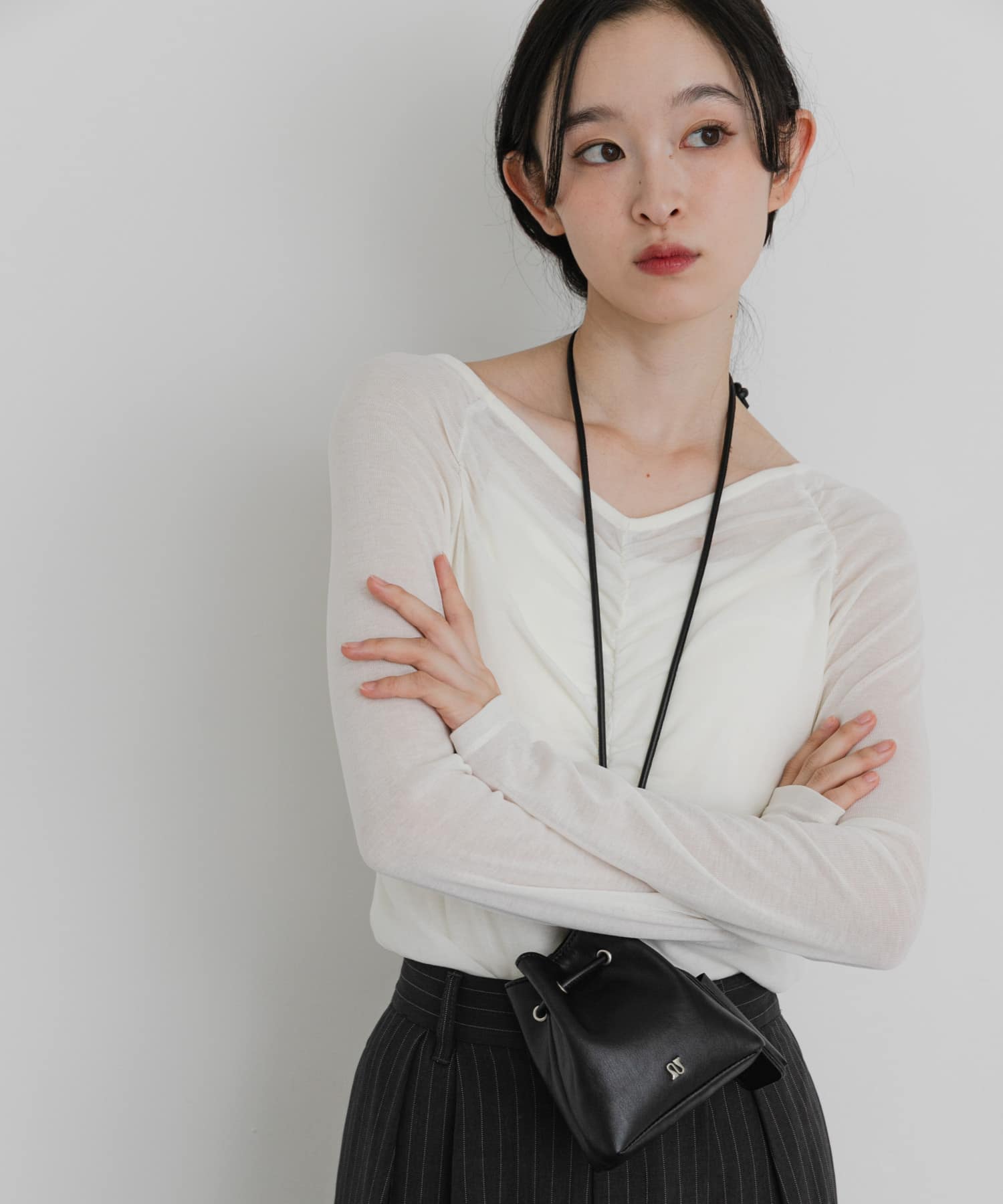 OFF WHITE