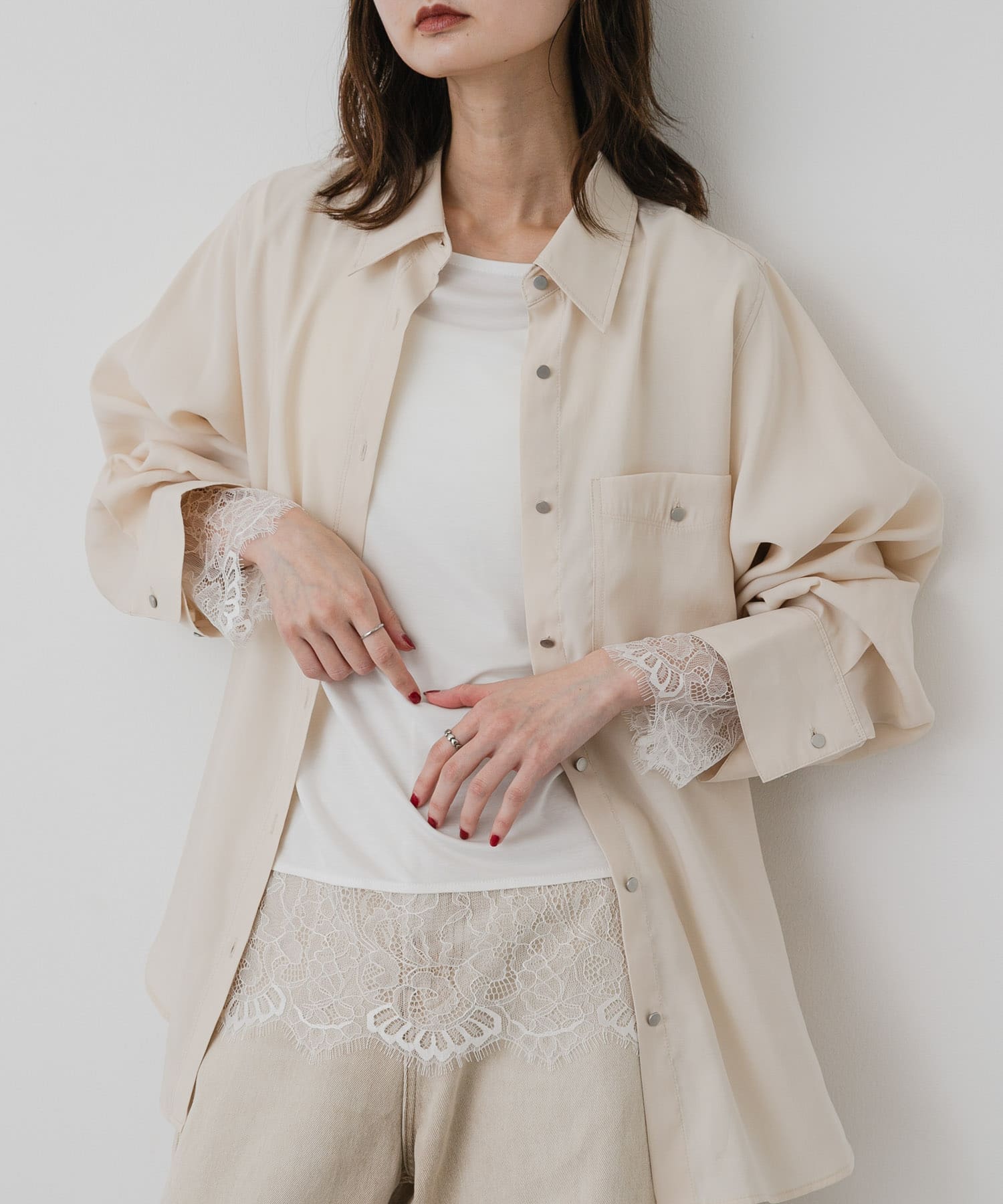 OFF WHITE