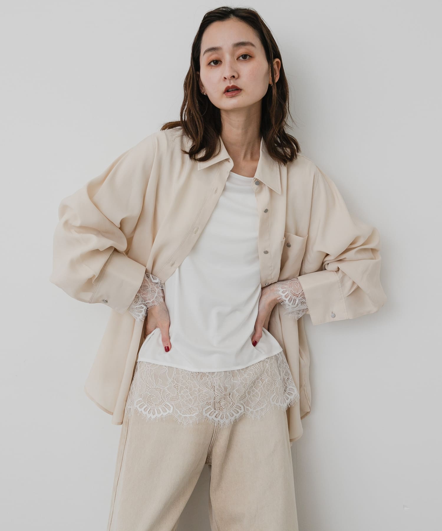 OFF WHITE