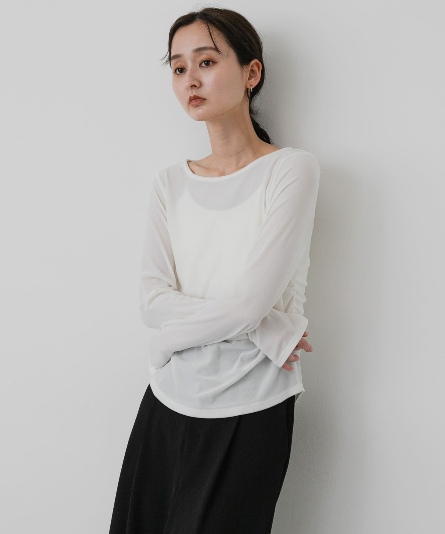 OFF WHITE