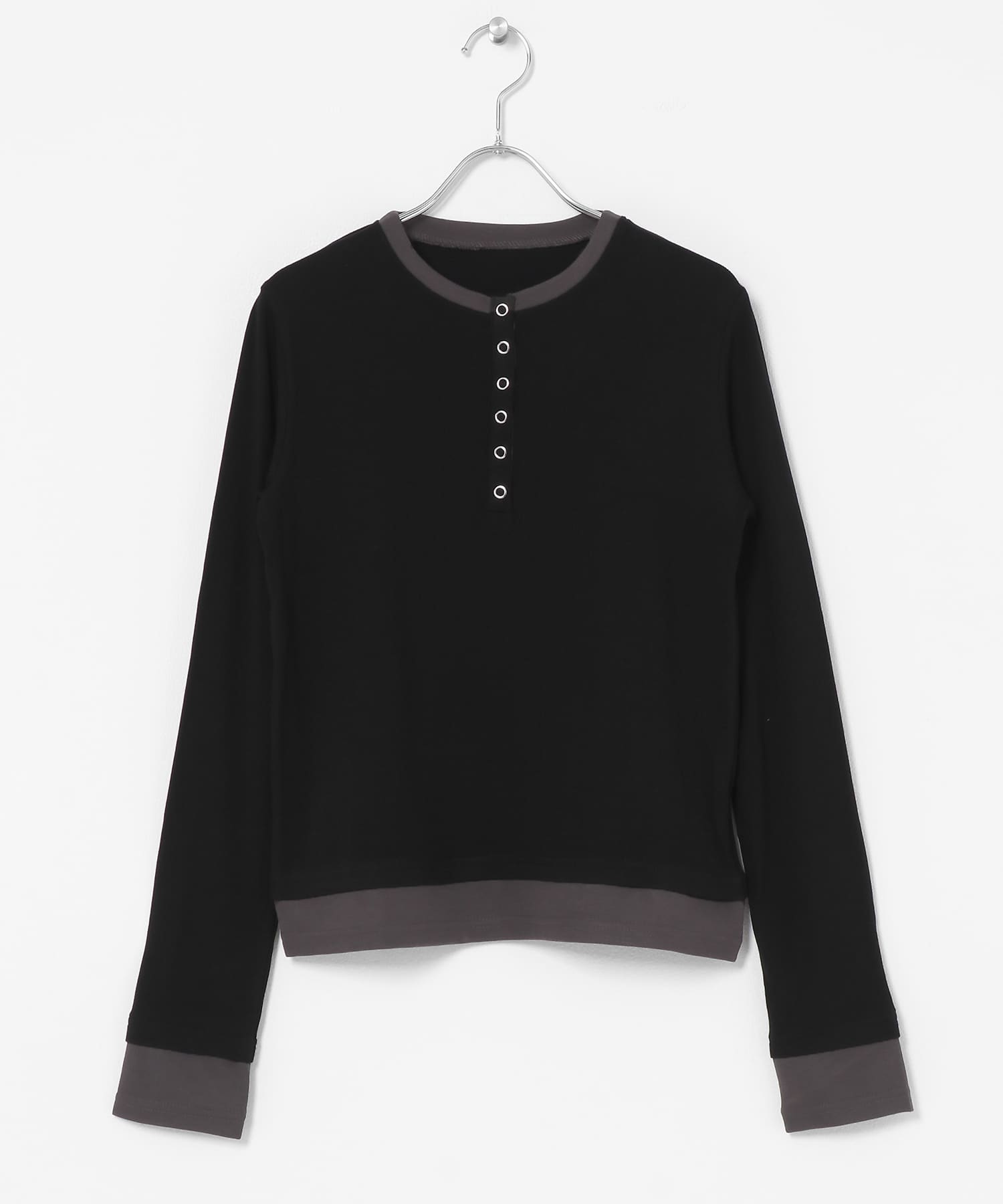 ヘンリーネックレイヤードトップ BLK×CHA One