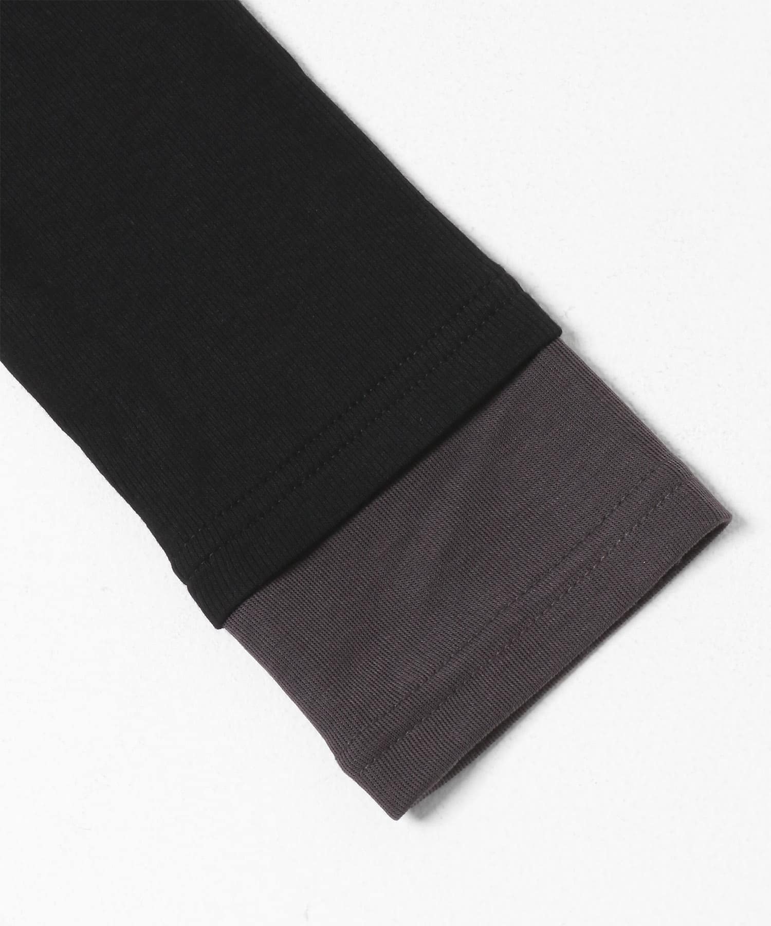 ヘンリーネックレイヤードトップ BLK×CHA One