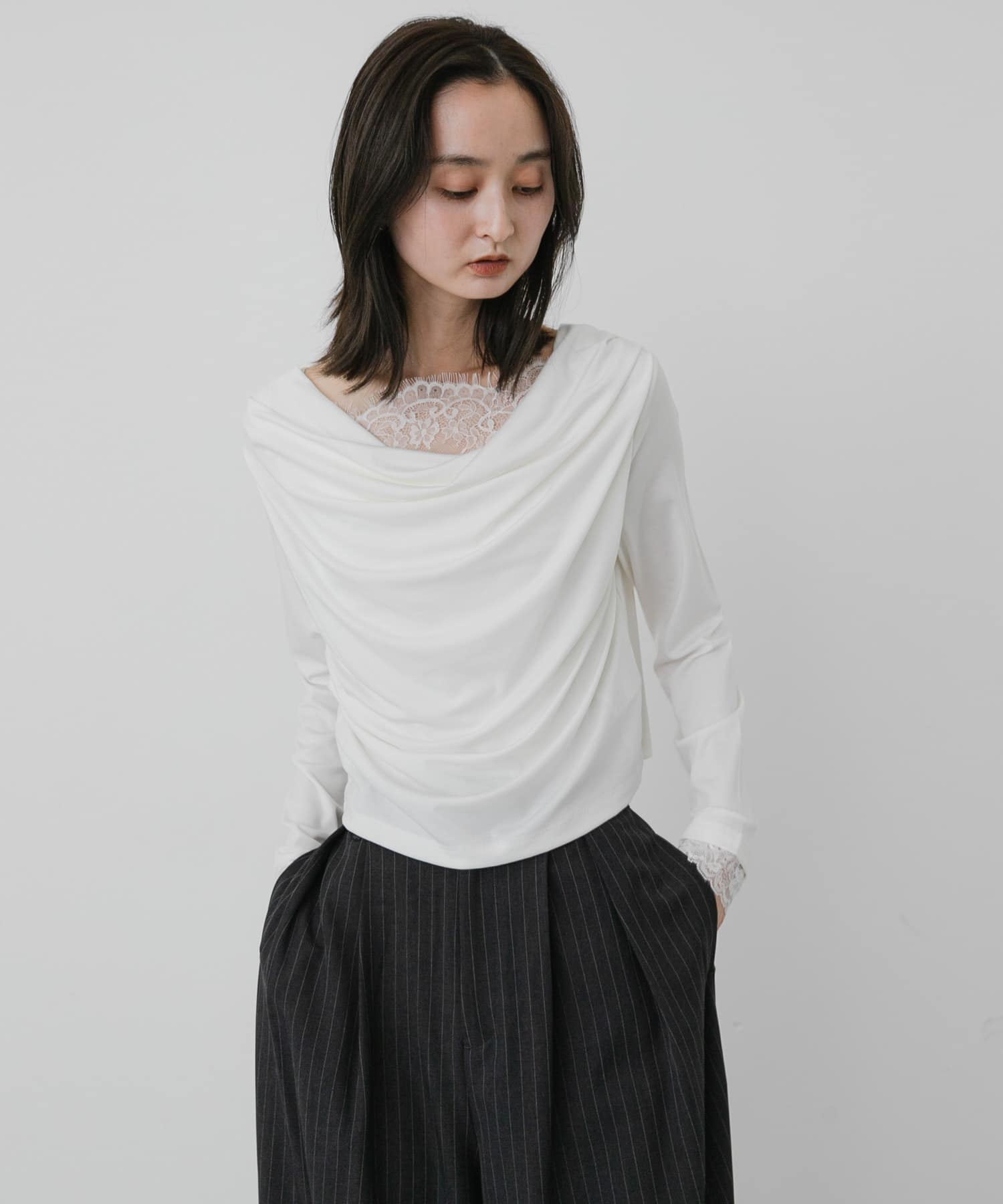 OFF WHITE