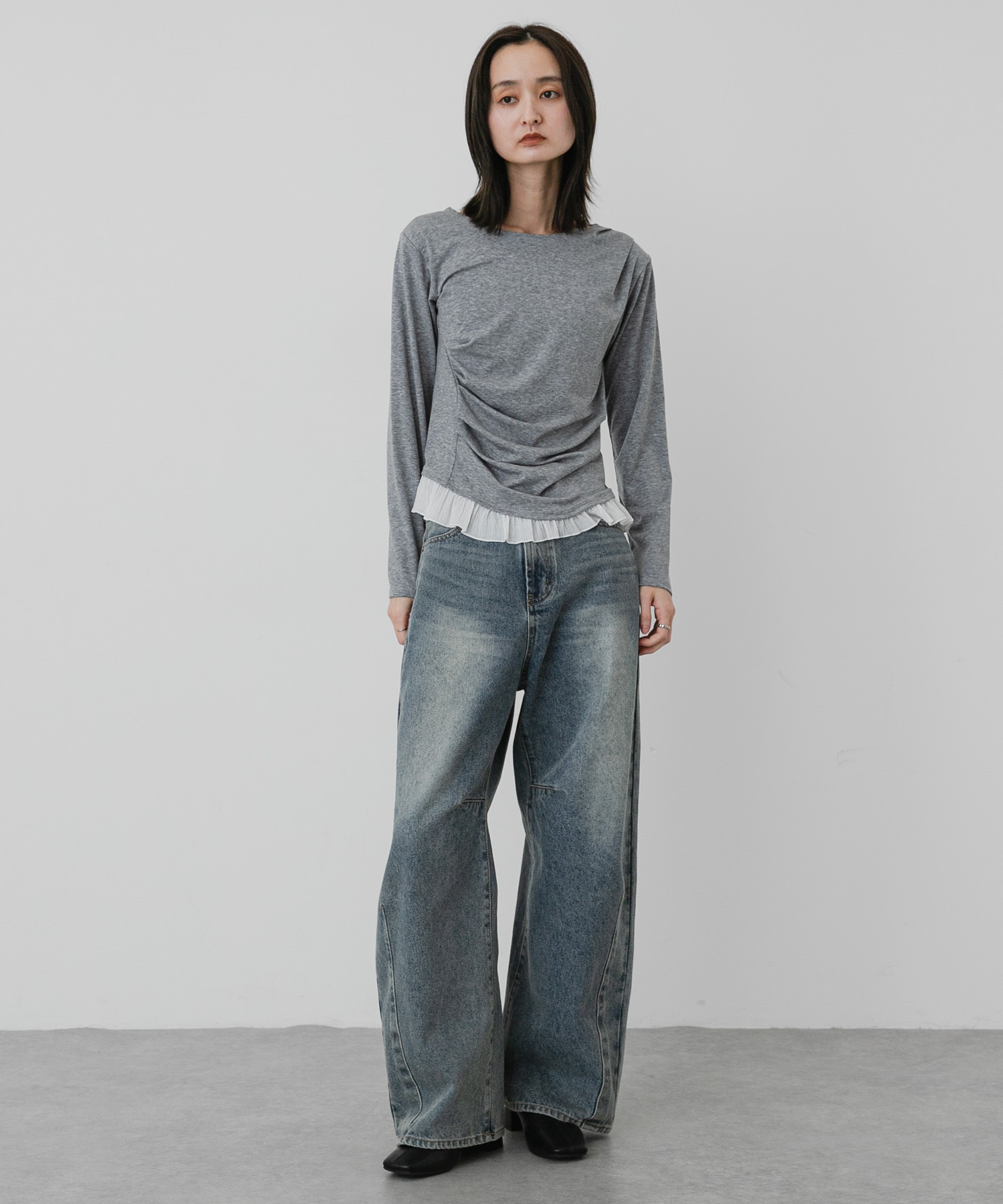 GRAY