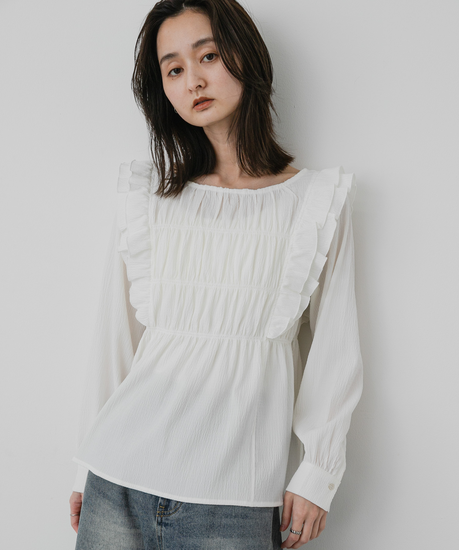 OFF WHITE