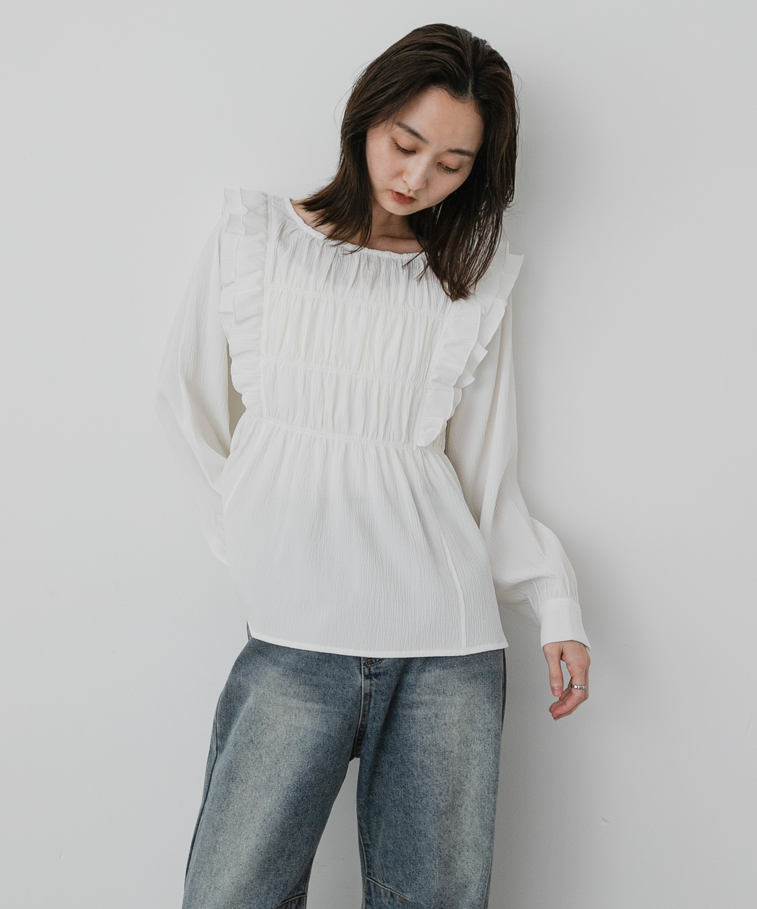 OFF WHITE