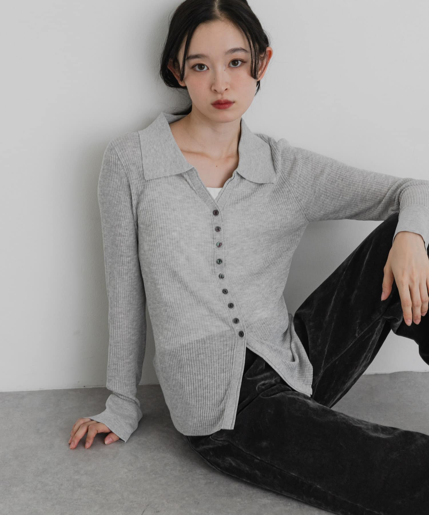 GRAY
