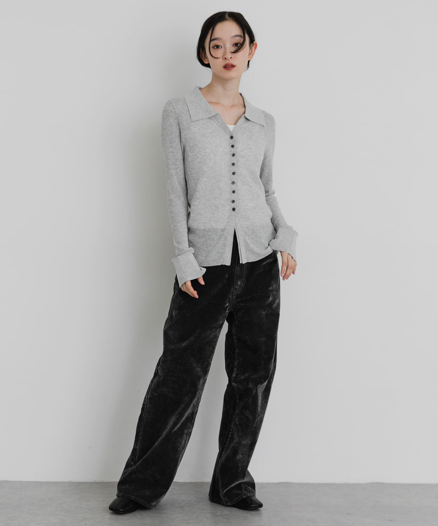 GRAY