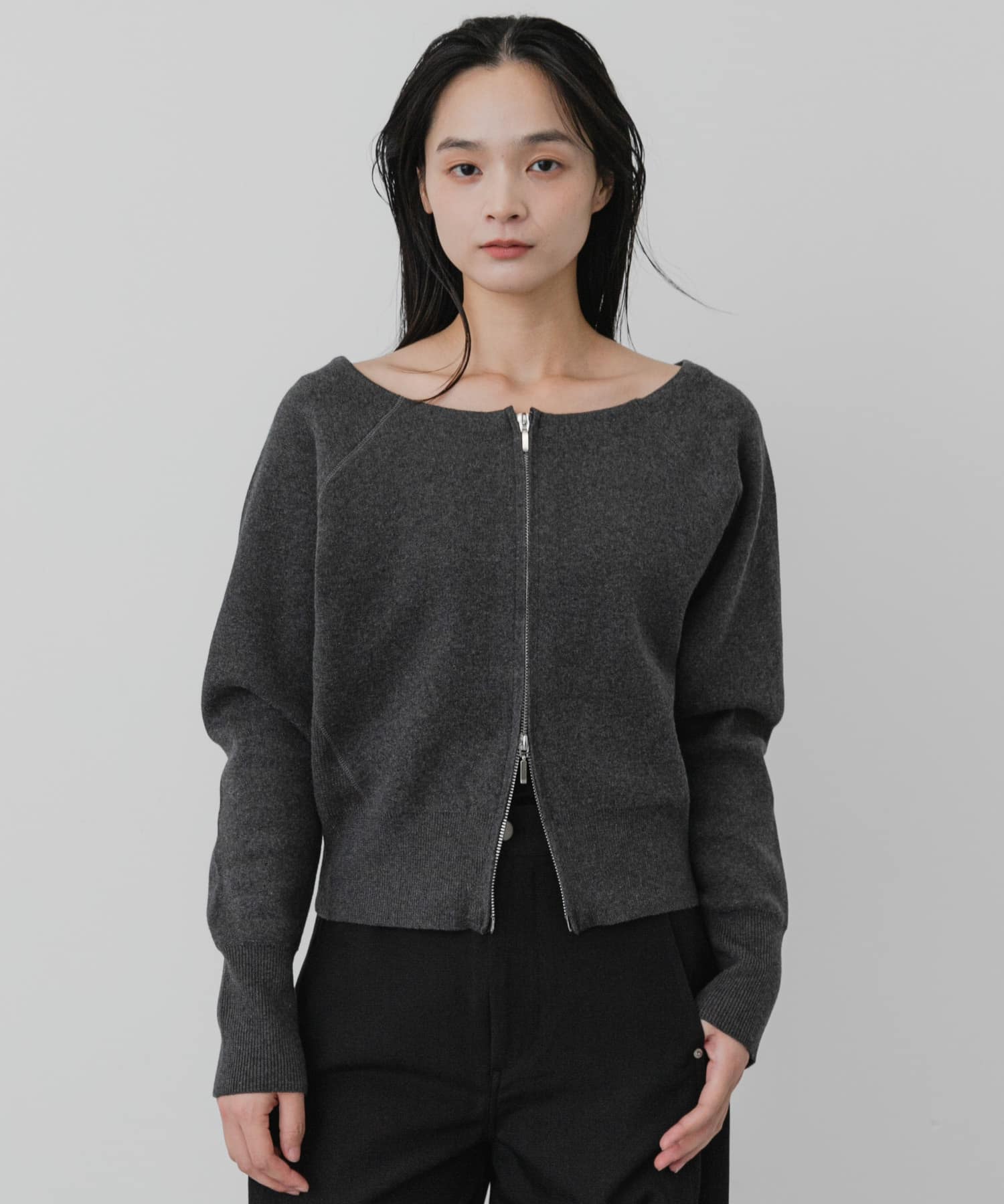 洗濯可』ダブルジップオフショルニット(One CHARCOAL): トップス