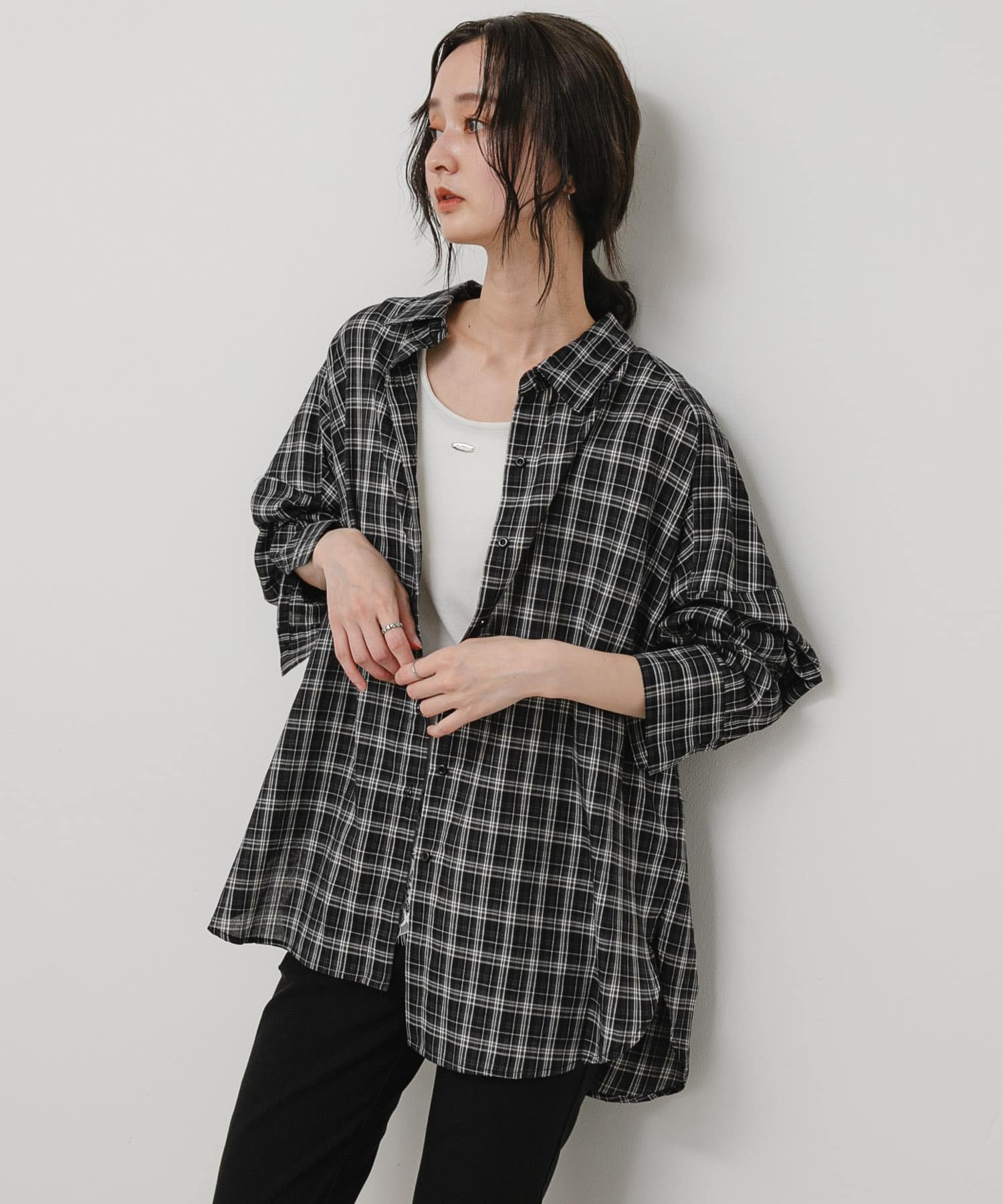 BLK×WHT