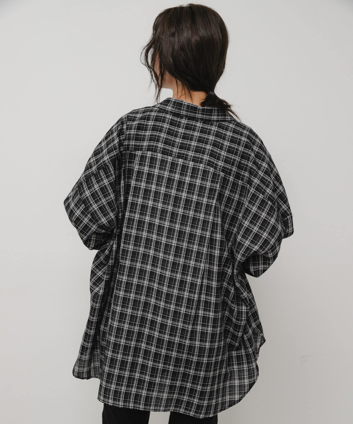 BLK×WHT