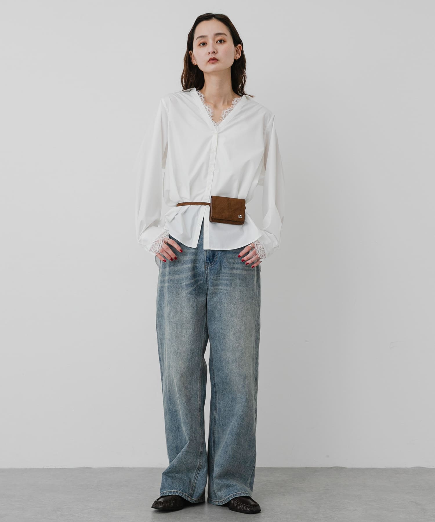 OFF WHITE