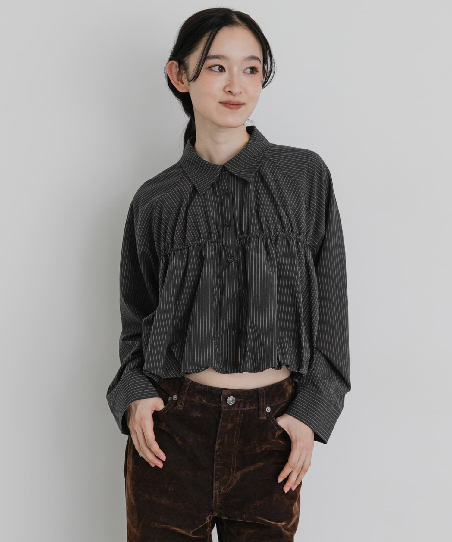 GRY×WHT
