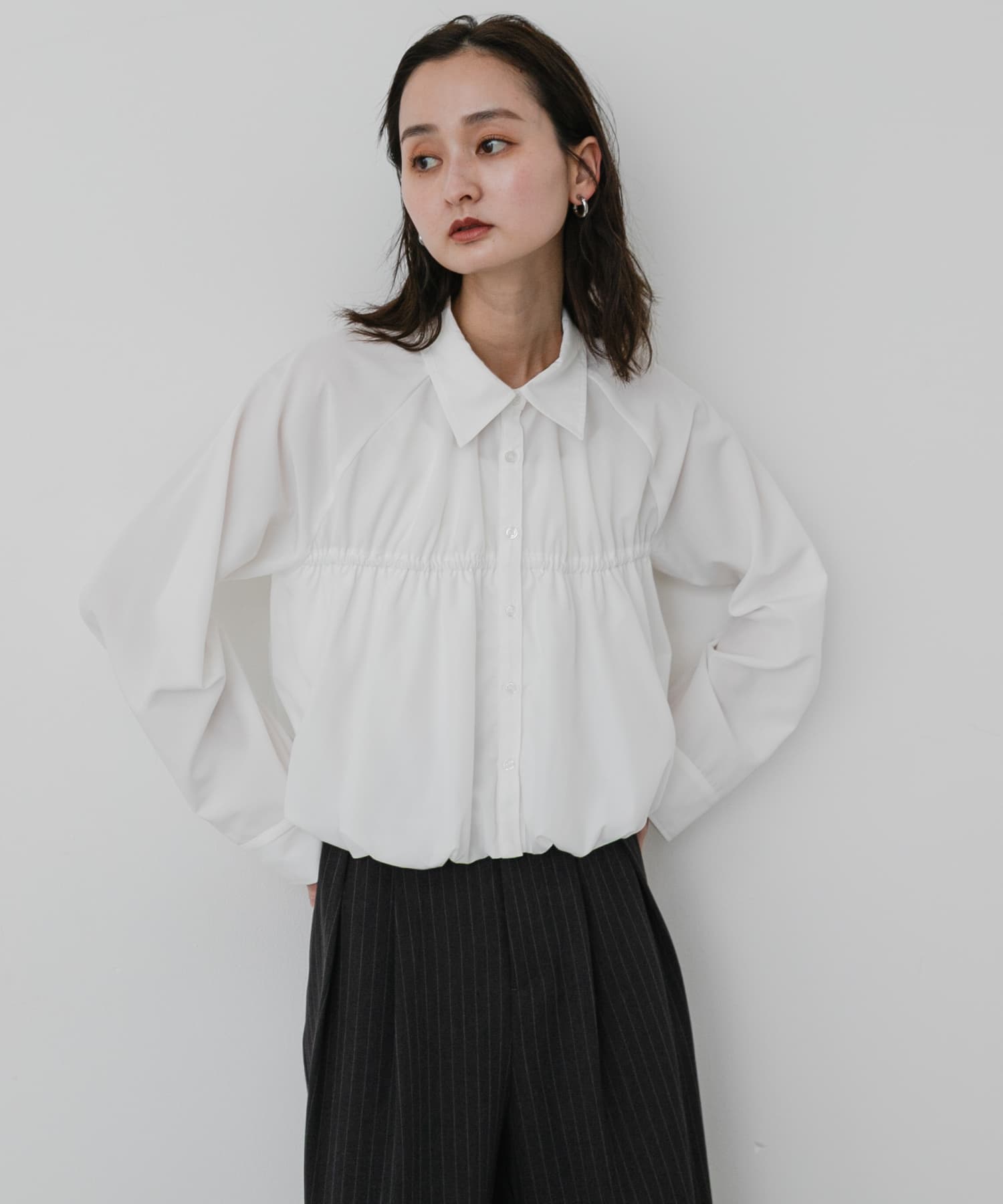 OFF WHITE