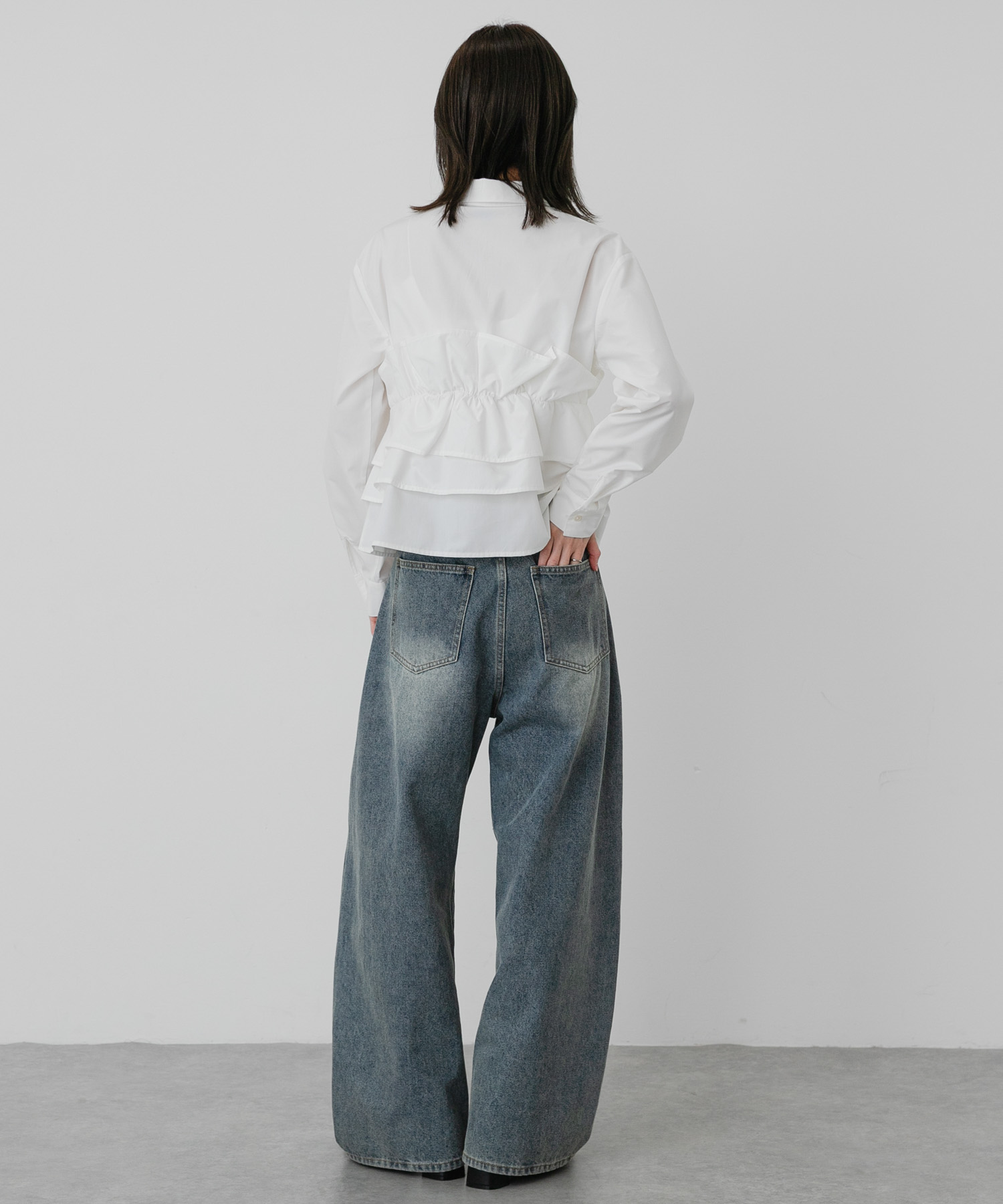 OFF WHITE