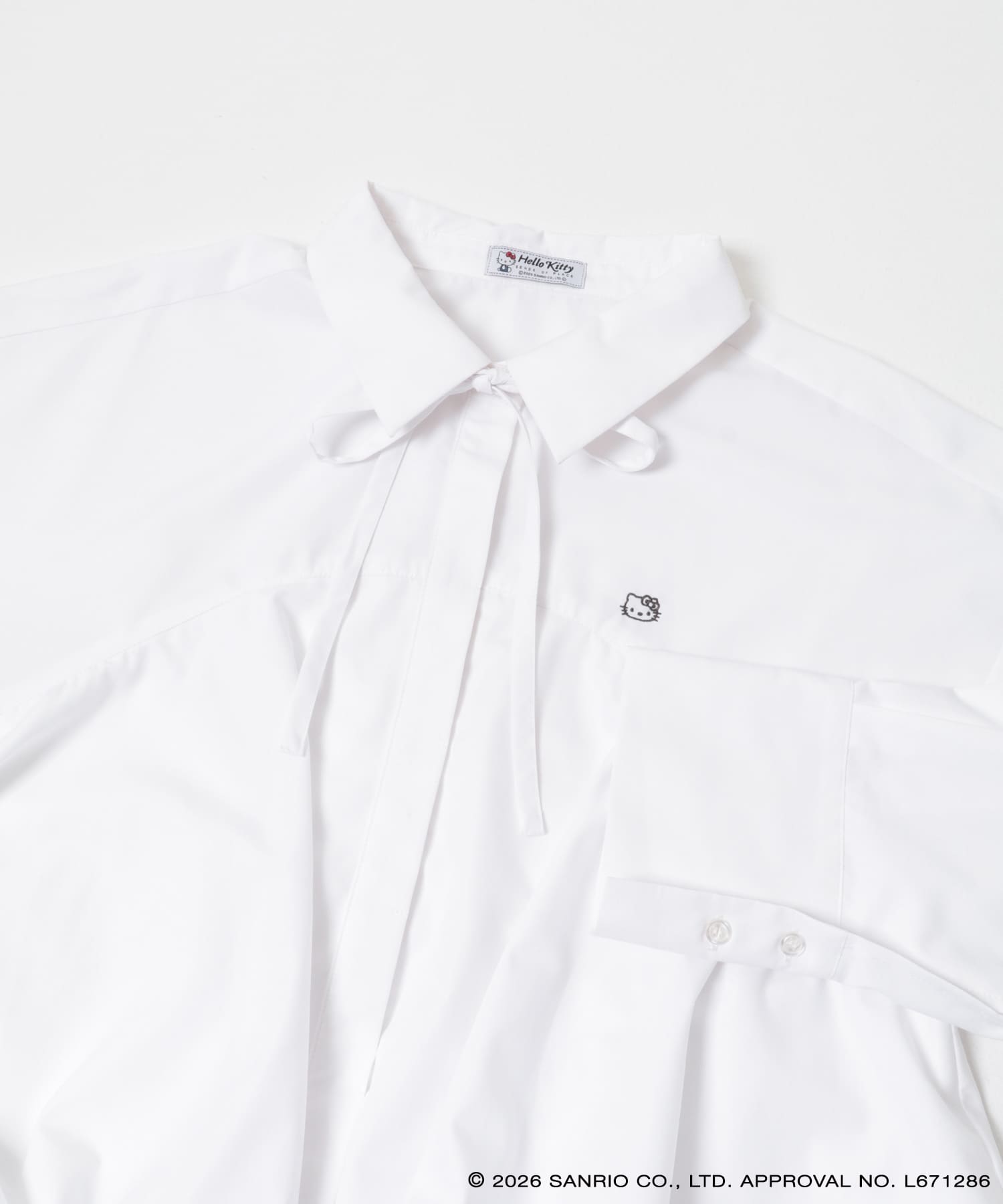OFF WHITE