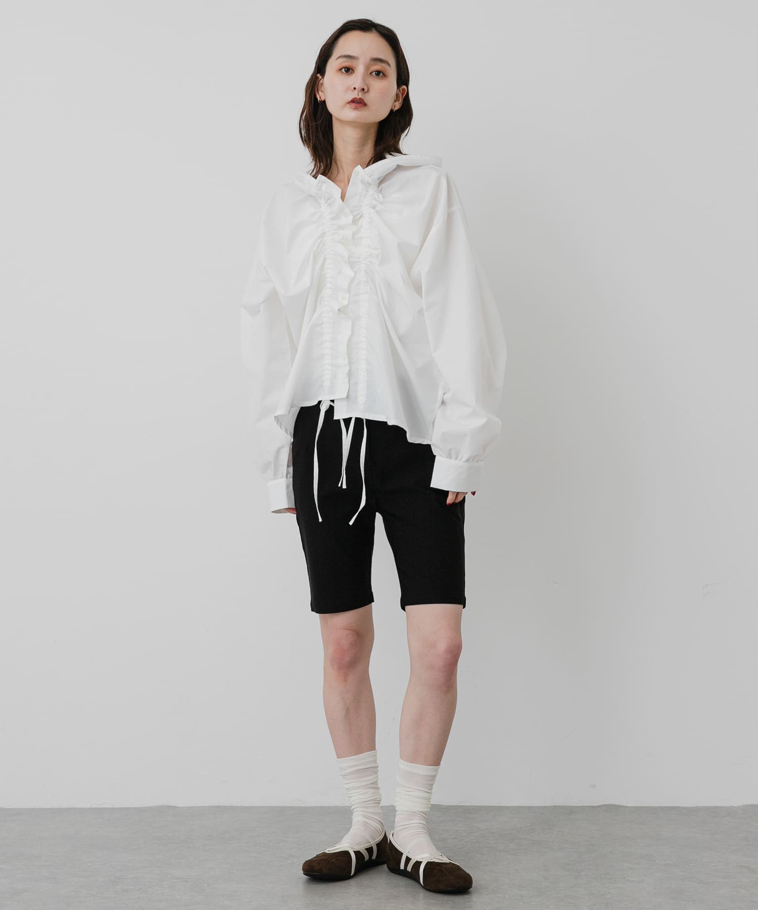 OFF WHITE